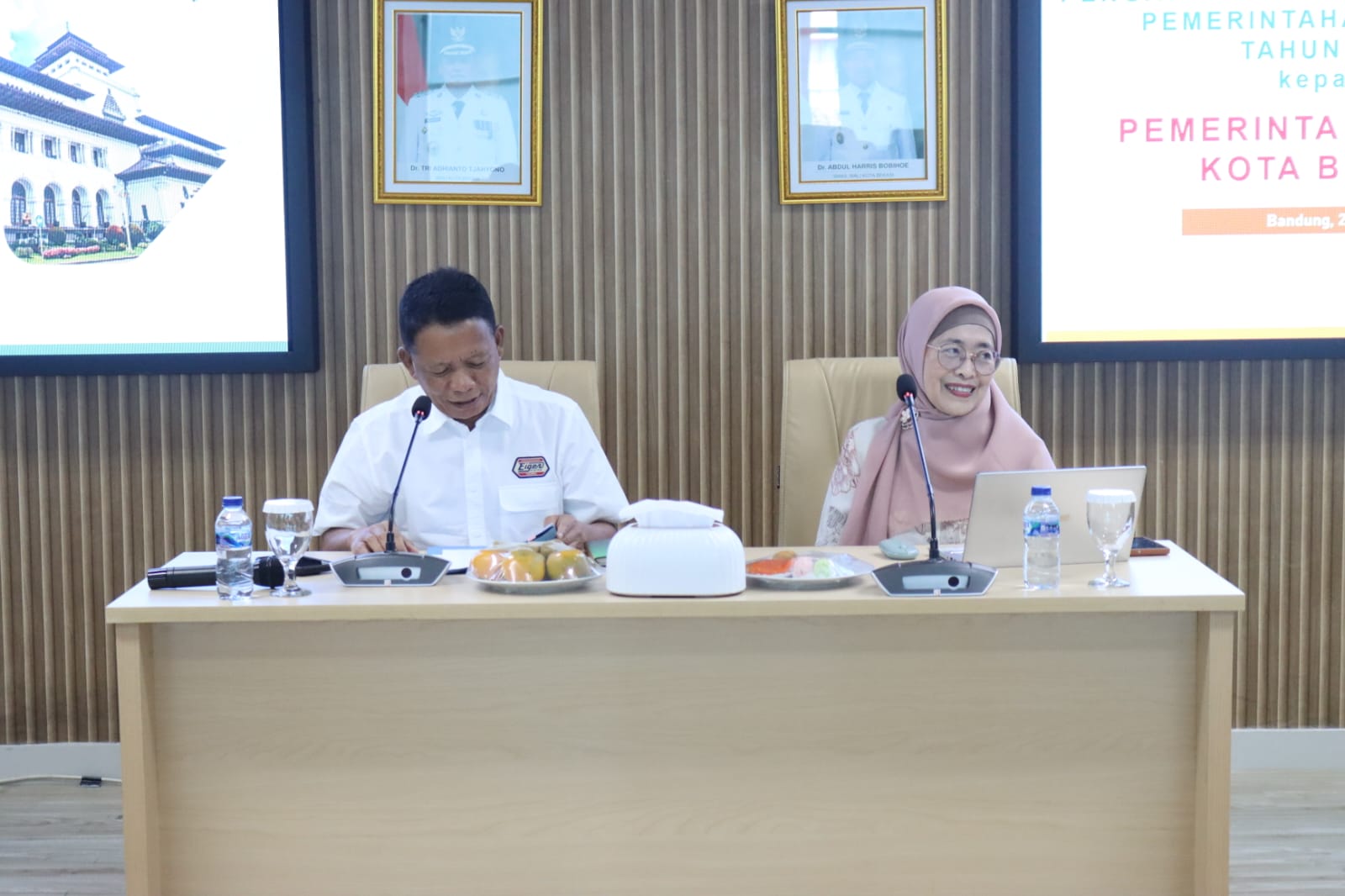 Sekretaris Daerah Kota Bekasi, Drs. Junaedi Saat Memimpin Pelaksanaan Entry Meeting Pengawasan Penyelenggaraan Pemerintahan Daerah (PPD) Tahun 2025
