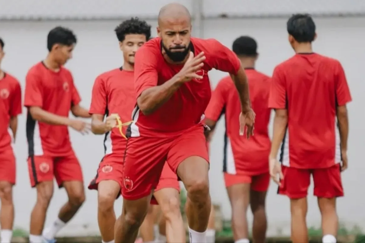 Striker Baru PSM Makassar, Alex Tanque