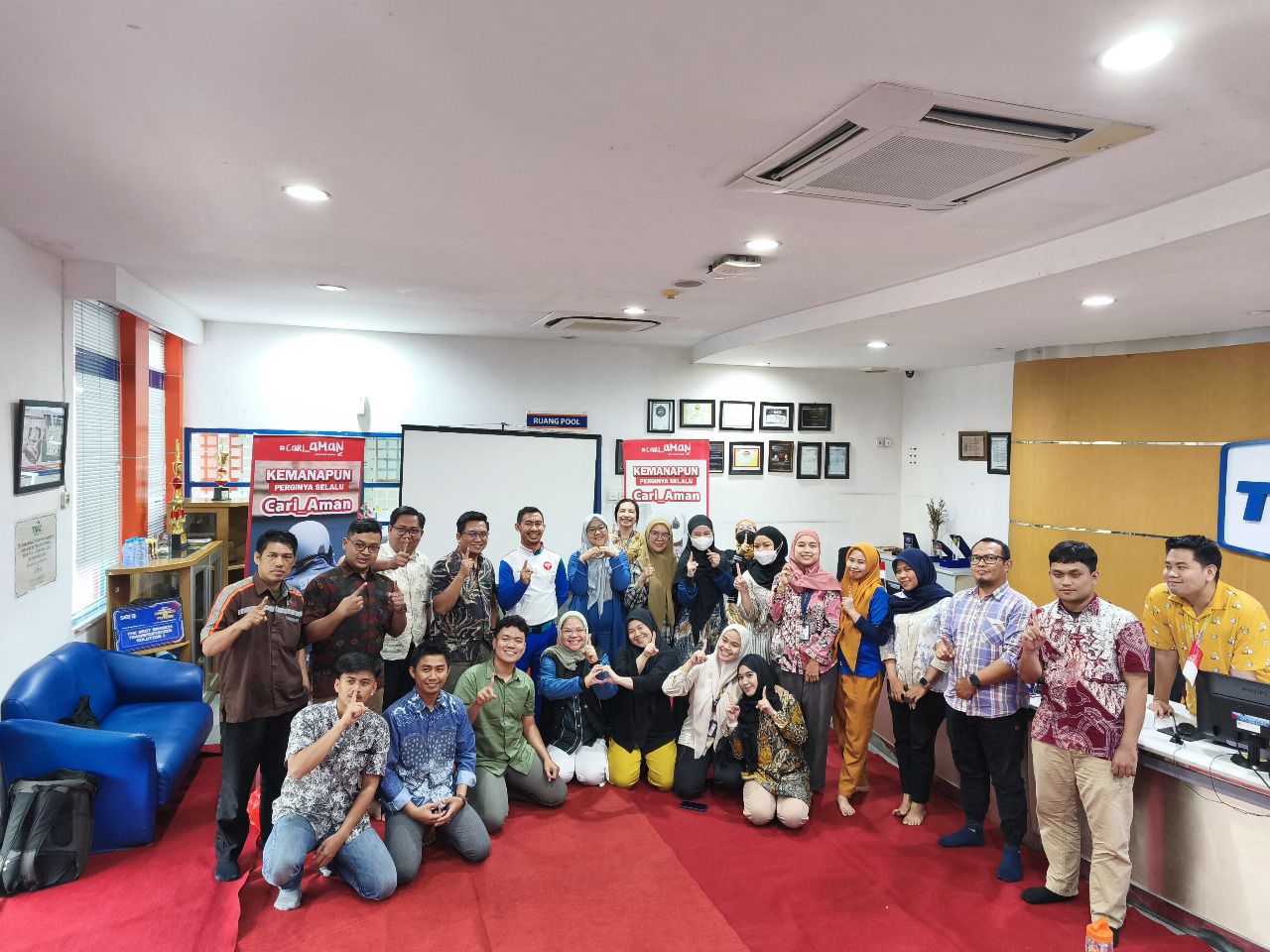 Asmo Sulsel Gelar Praktik Safety Riding dengan Honda Icon-e di Astra Trac Makassar