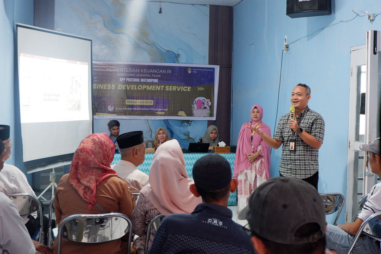 KPP Pratama Watampone dan KP2KP Sengkang Berdayakan UMKM Lewat Program Business Development Service