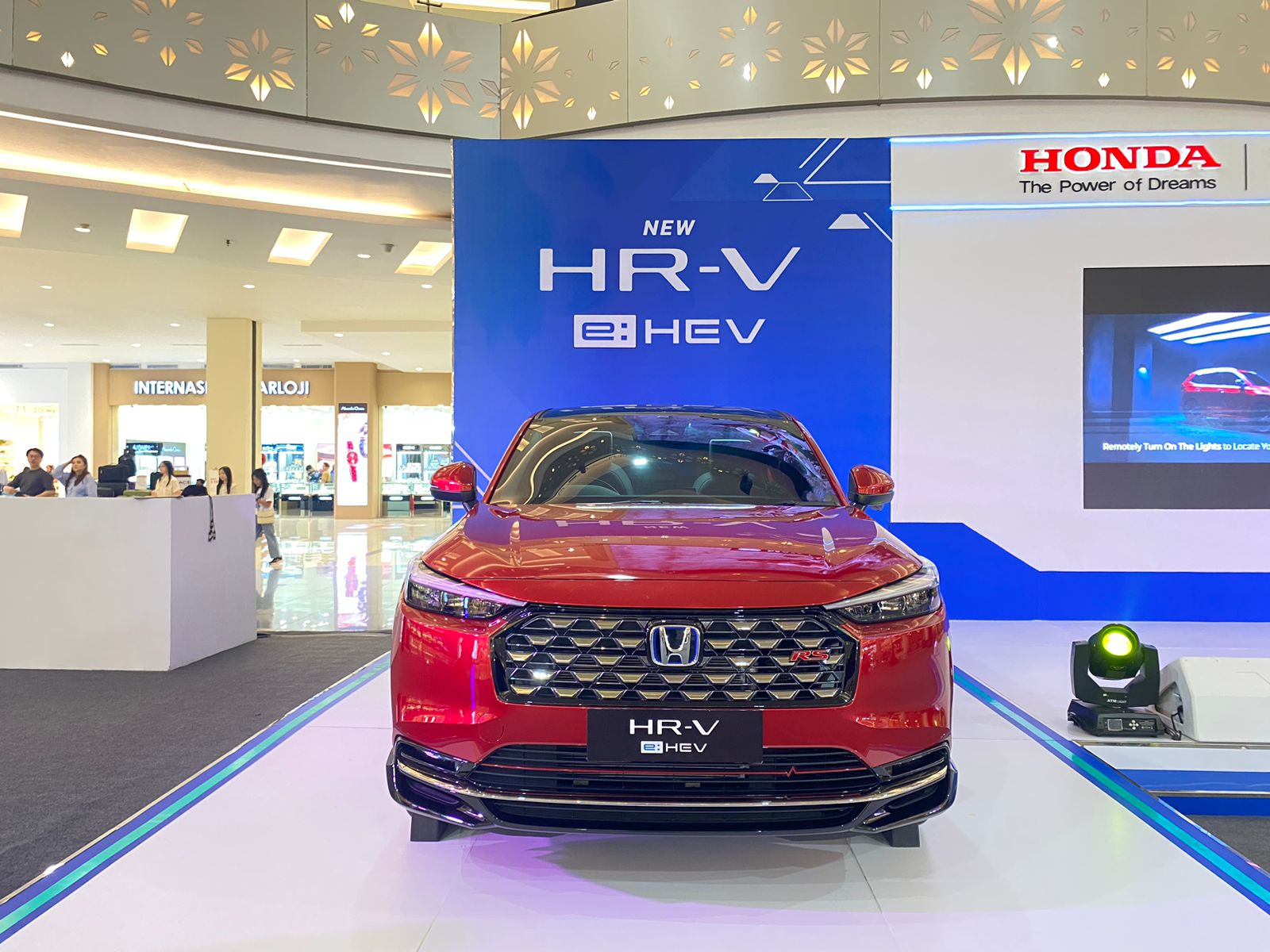 Honda Perkenalkan HR-V e:HEV di Makassar, SUV Stylish dengan Teknologi Hybrid Canggih