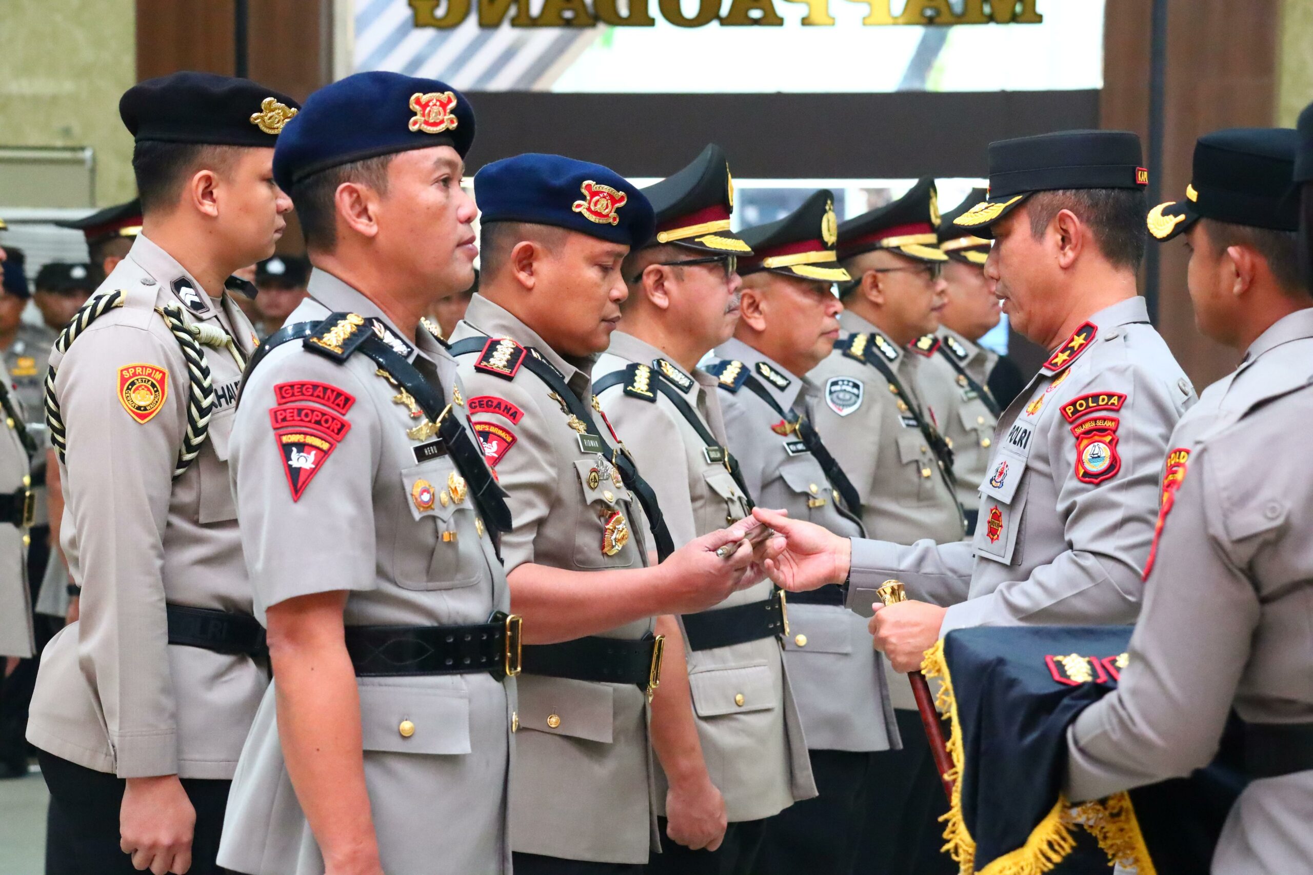 Kapolda Sulsel Pimpin Sertijab Sejumlah Pejabat Utama dan Kapolres Jajaran
