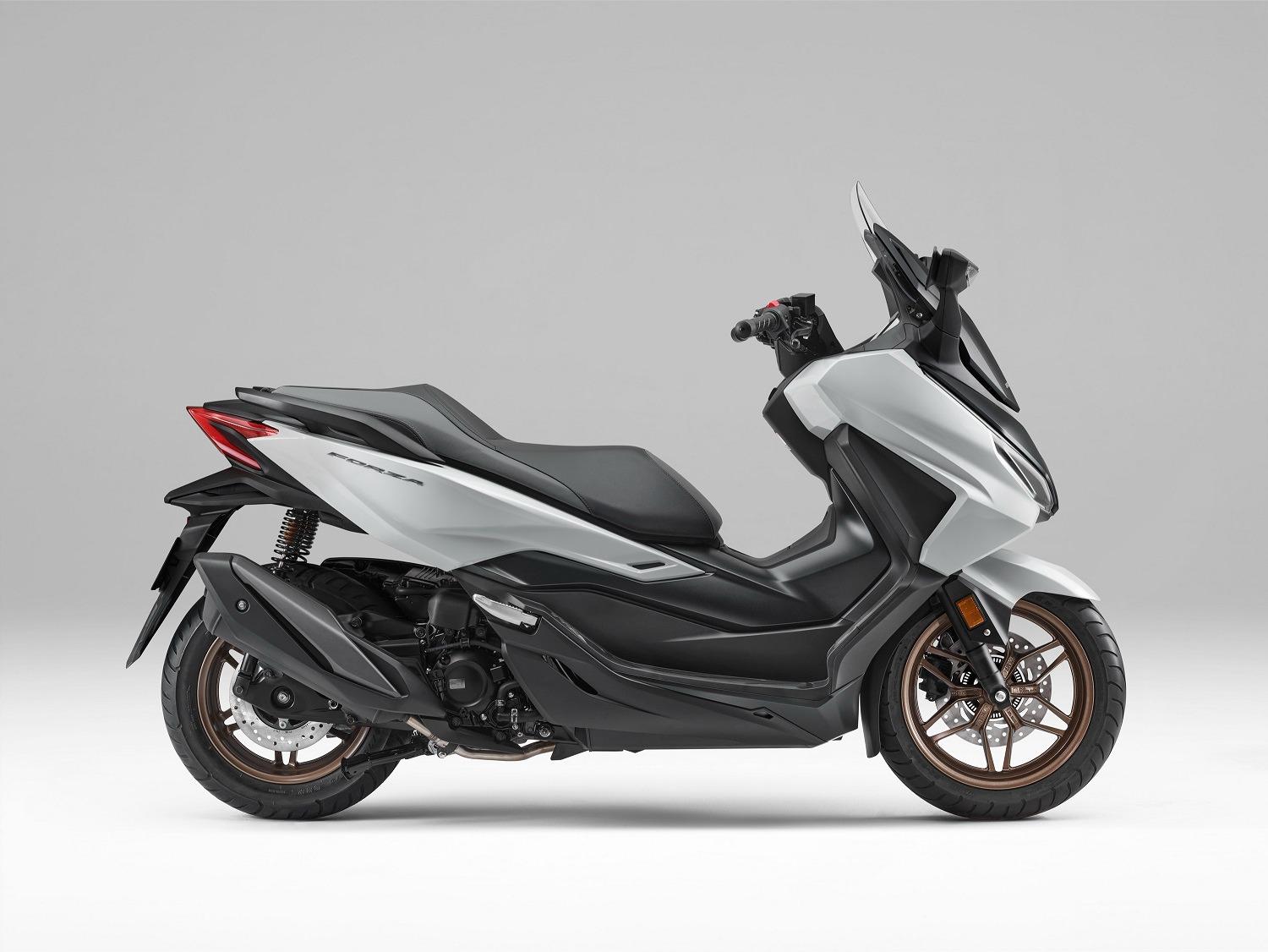 Honda Forza Tampil Mewah dengan Gaya Eksklusif dan Fitur Premium