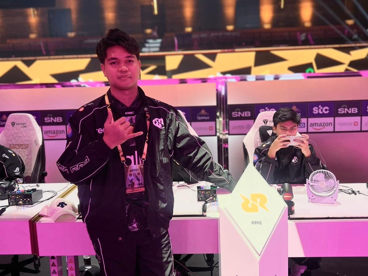 Dari Desa ke Dunia, Telkomsel Dukung Mimpi Atlet E-Sport Indonesia di EWC 2025