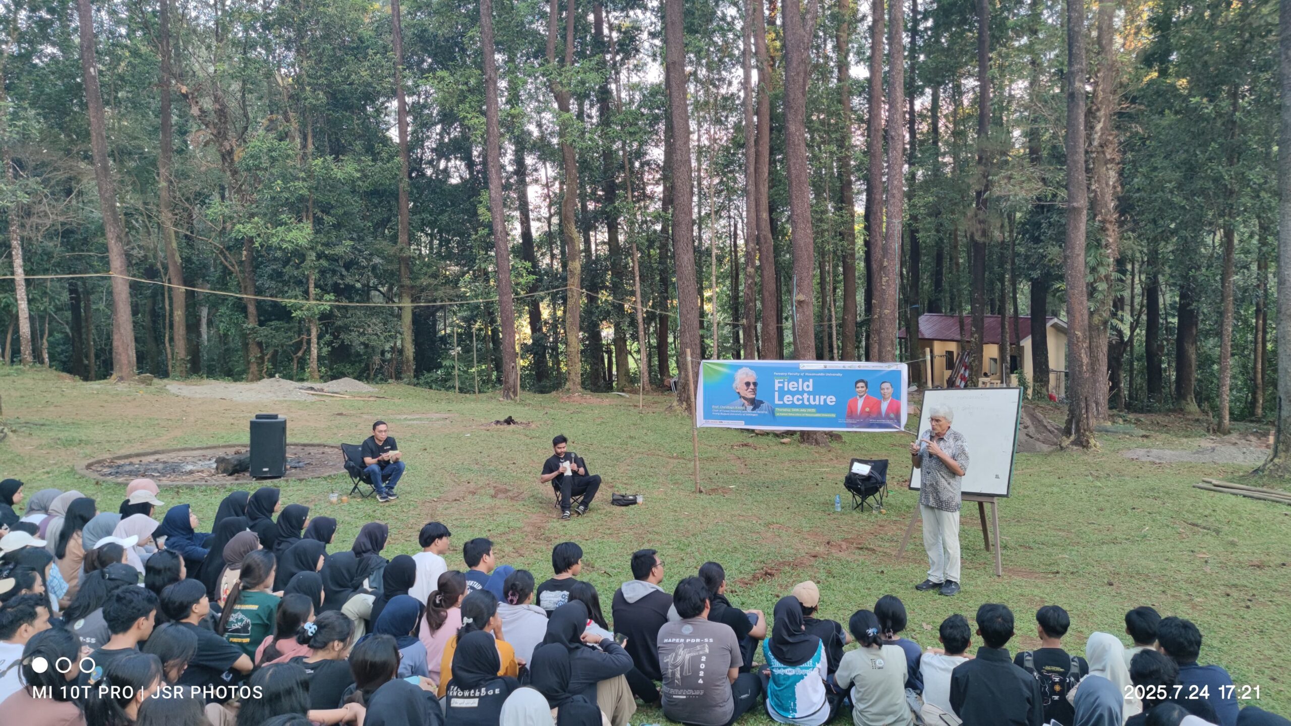 Fakultas Kehutanan Unhas Hadirkan Guru Besar Göttingen University dalam Kuliah Tamu Internasional