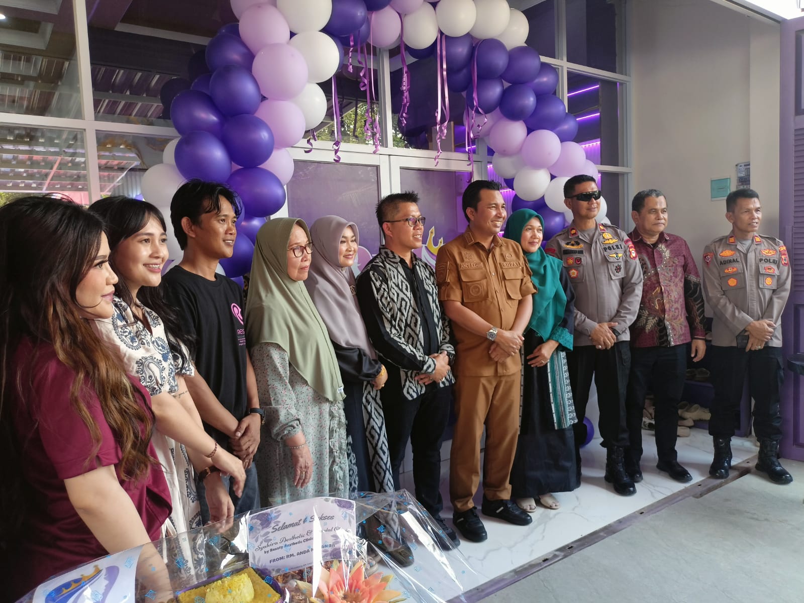 Bupati Luwu Utara, Andi Abdullah Rahim Saat Menghadiri Peresmian Syahirah Aesthetic & Dental Clinic