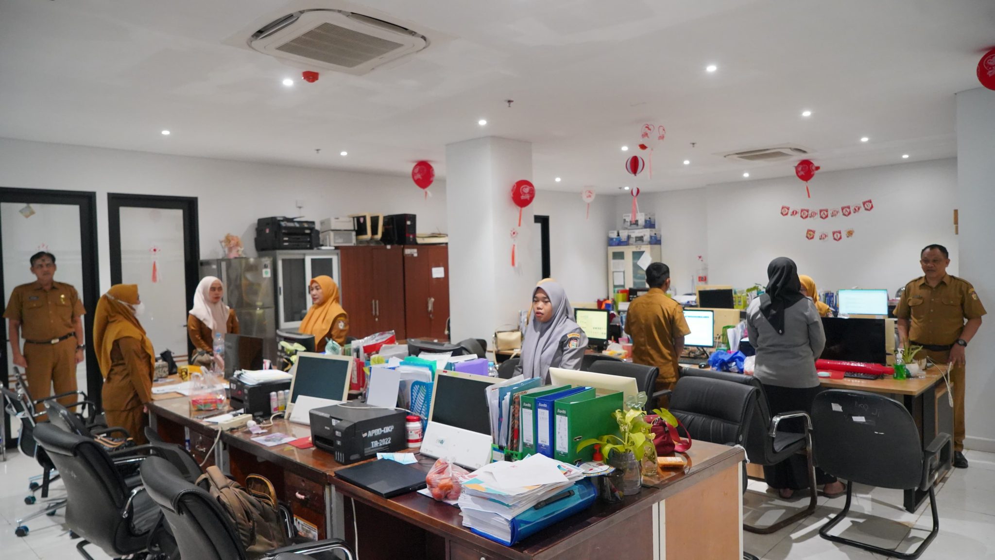 DKP Makassar Rutin Menyanyikan Indonesia Raya Dua Kali Sehari, Teguhkan Nasionalisme ASN