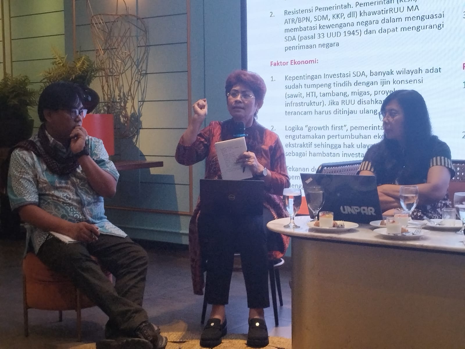 ‎Hak Komunal dan Hak Ulayat dalam RUU Masyarakat Adat: Tidak Ada Tandingan Sebagai Penyelamat Lingkungan