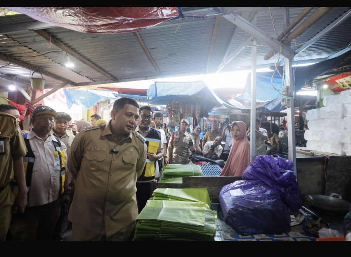 Wali Kota Makassar Sidak Pasar Pabaeng-baeng, Pastikan Harga Pangan Stabil