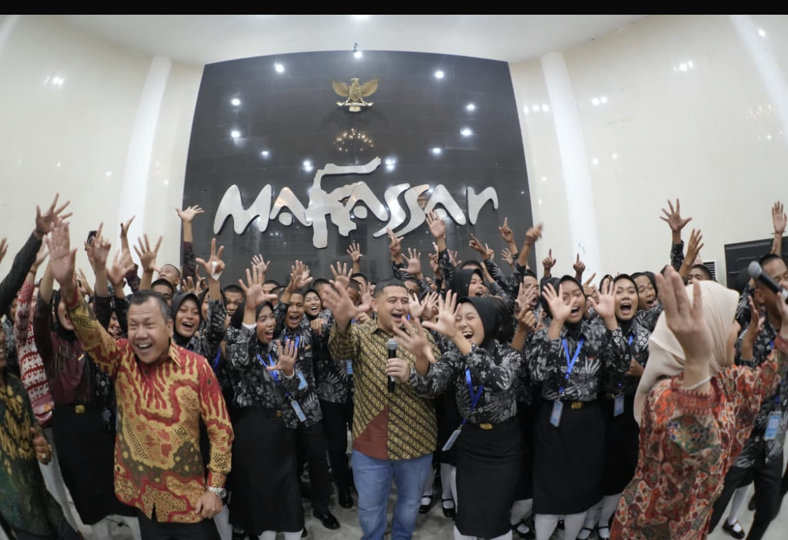Pemkot Makassar Apresiasi Paskibraka 2025 dengan Sertifikat, Pin Emas, hingga Beasiswa