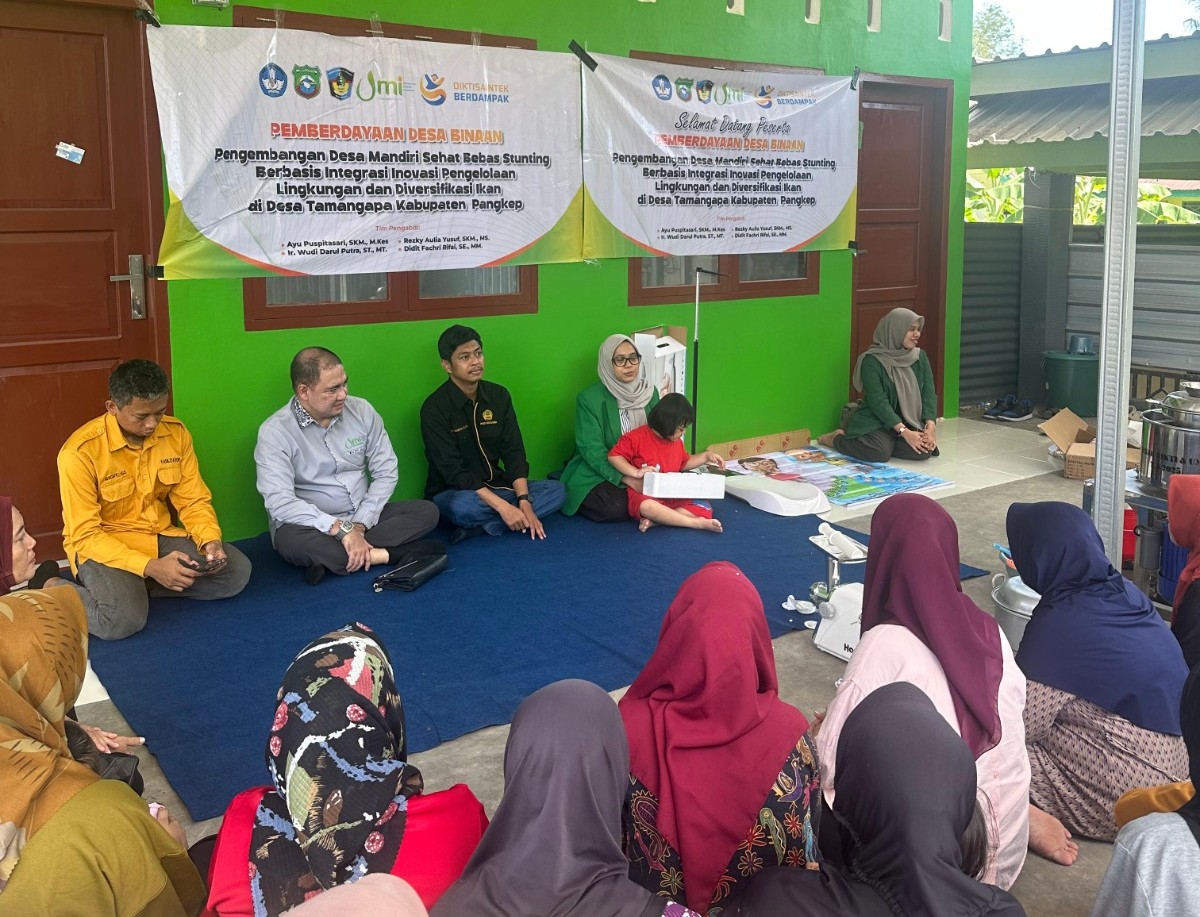 Tim Pengabdian Masyarakat dari Universitas Muslim Indonesia (UMI) bersama Stiem Bongaya. (Ist)
