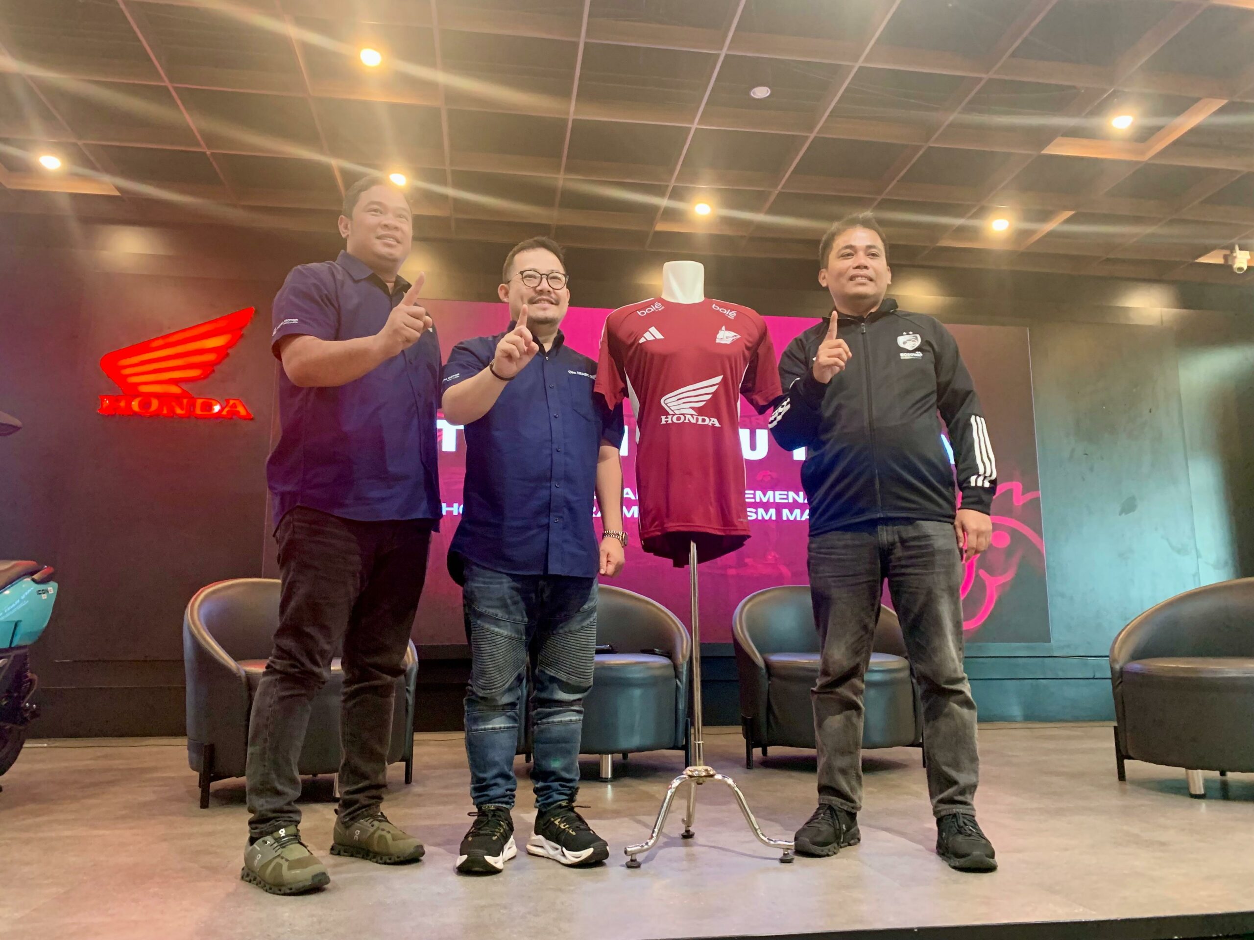 8 Tahun Kolaborasi, Honda dan PSM Makassar Rilis Jersey Anyar
