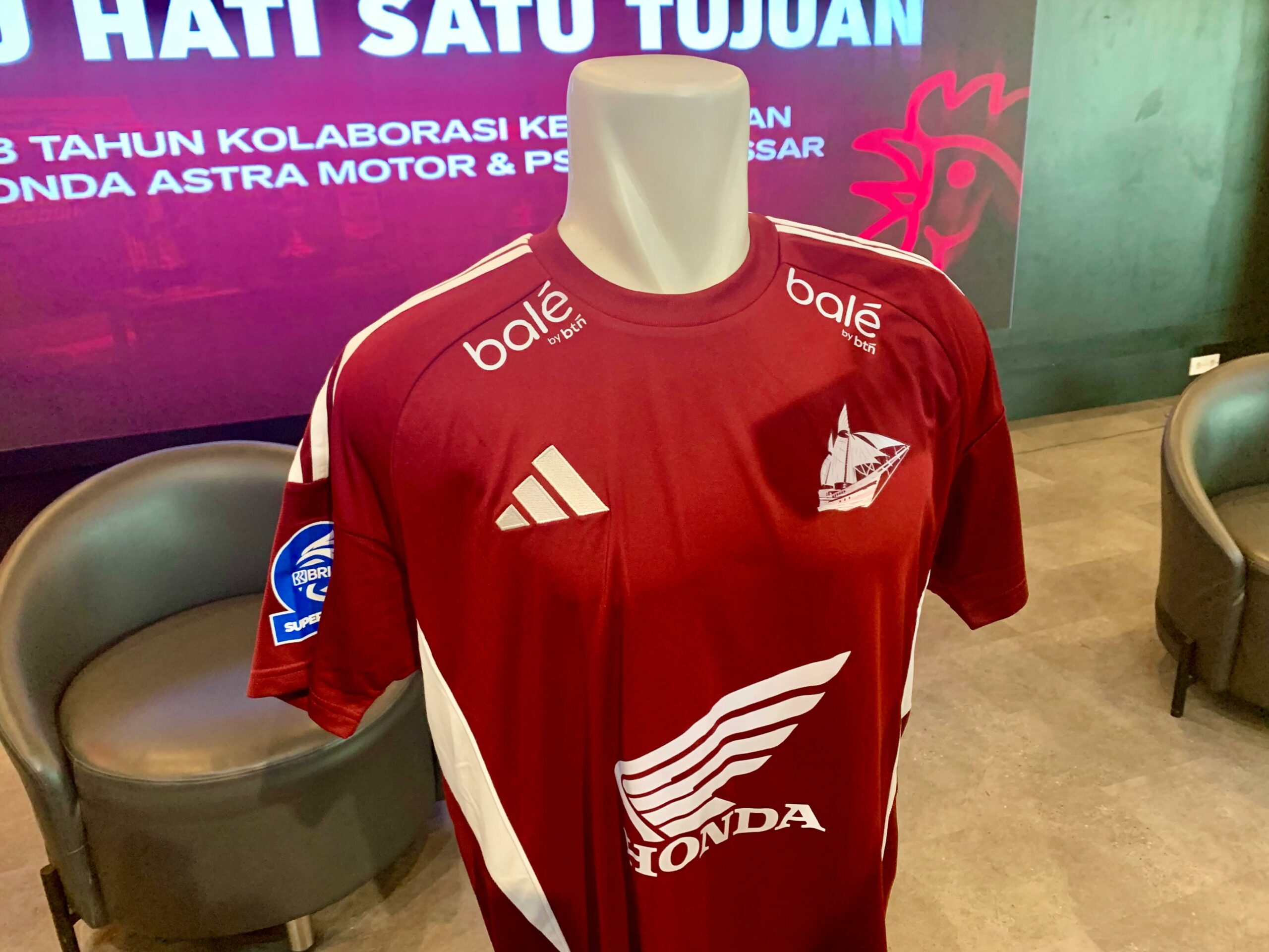 Jersey Baru PSM Makassar Gandeng Adidas, Tetap Usung Logo Honda di Dada