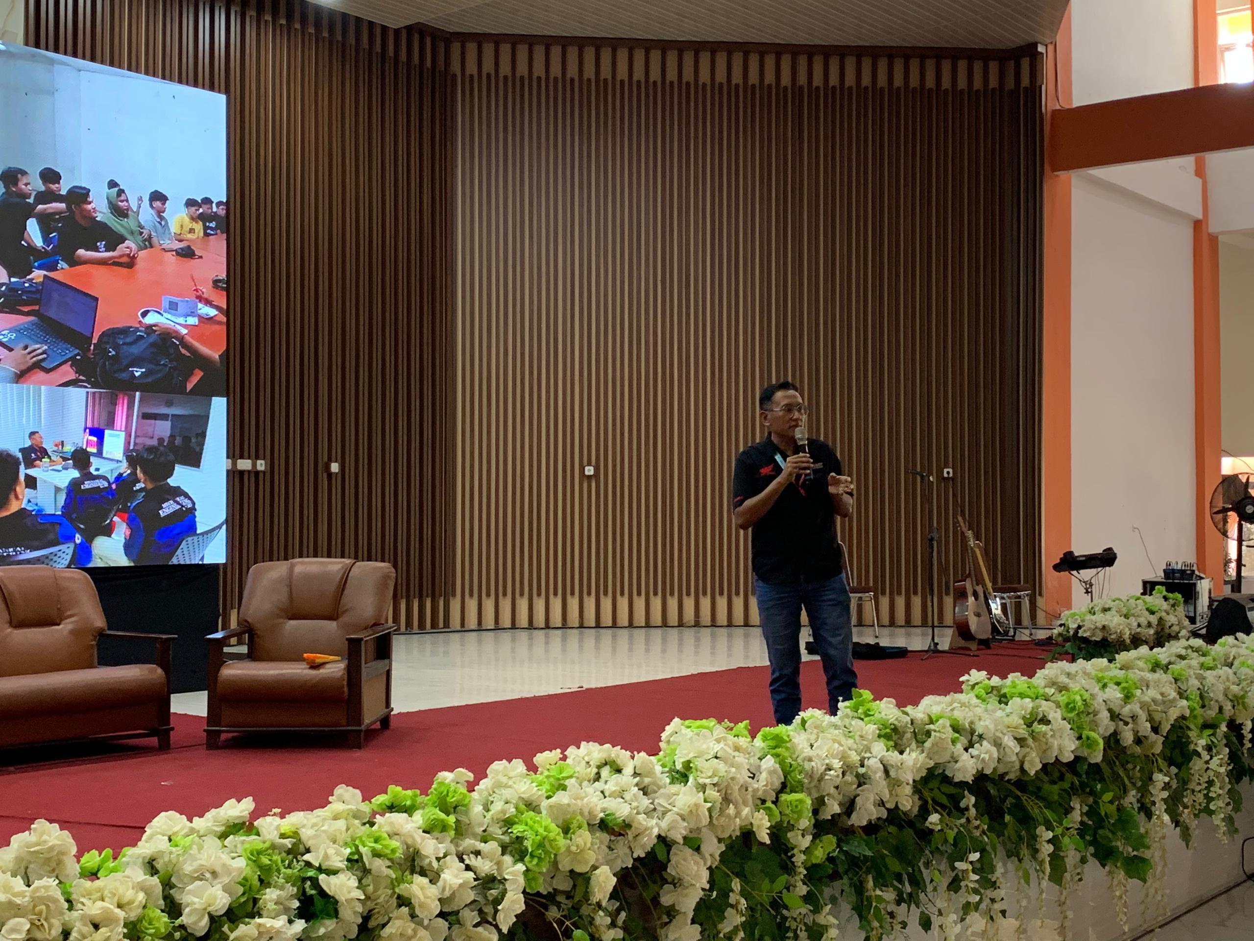 Asmo Sulsel Ajak Generasi Muda Bangun Personal Branding Lewat Workshop di UNM
