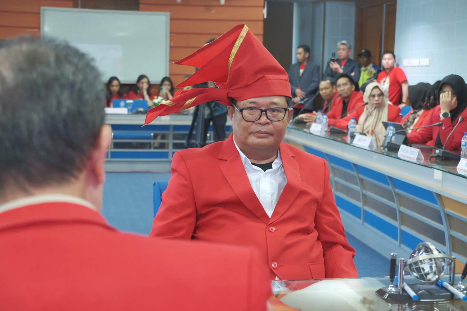 Marhaen Hardjo Resmi Jadi Pendaftar Ketiga di Pilrek Unhas 2026-2030