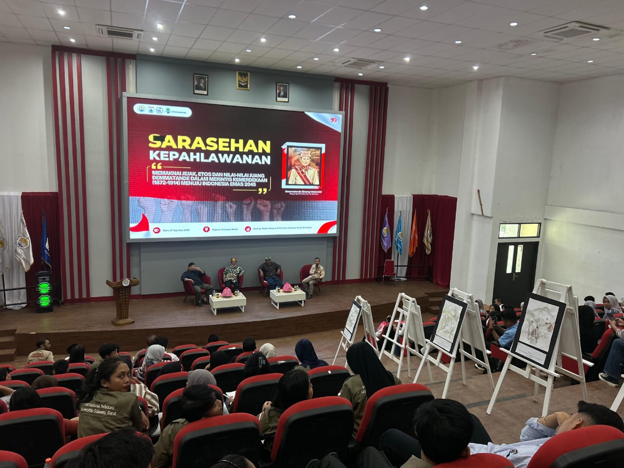 Sarasehan Kepahlawanan "Memaknai Jejak, Etos dan Nilai-Nilai Juang Demmatande (Pejuang Perintis Kemerdekaan 1872-1914) Menuju Indonesia Emas 2045" Berlangsung di Gedung Teater Baharuddin Lopa, Universitas Sulawesi Barat (Unsulbar), Rabu, (27/8/2025).