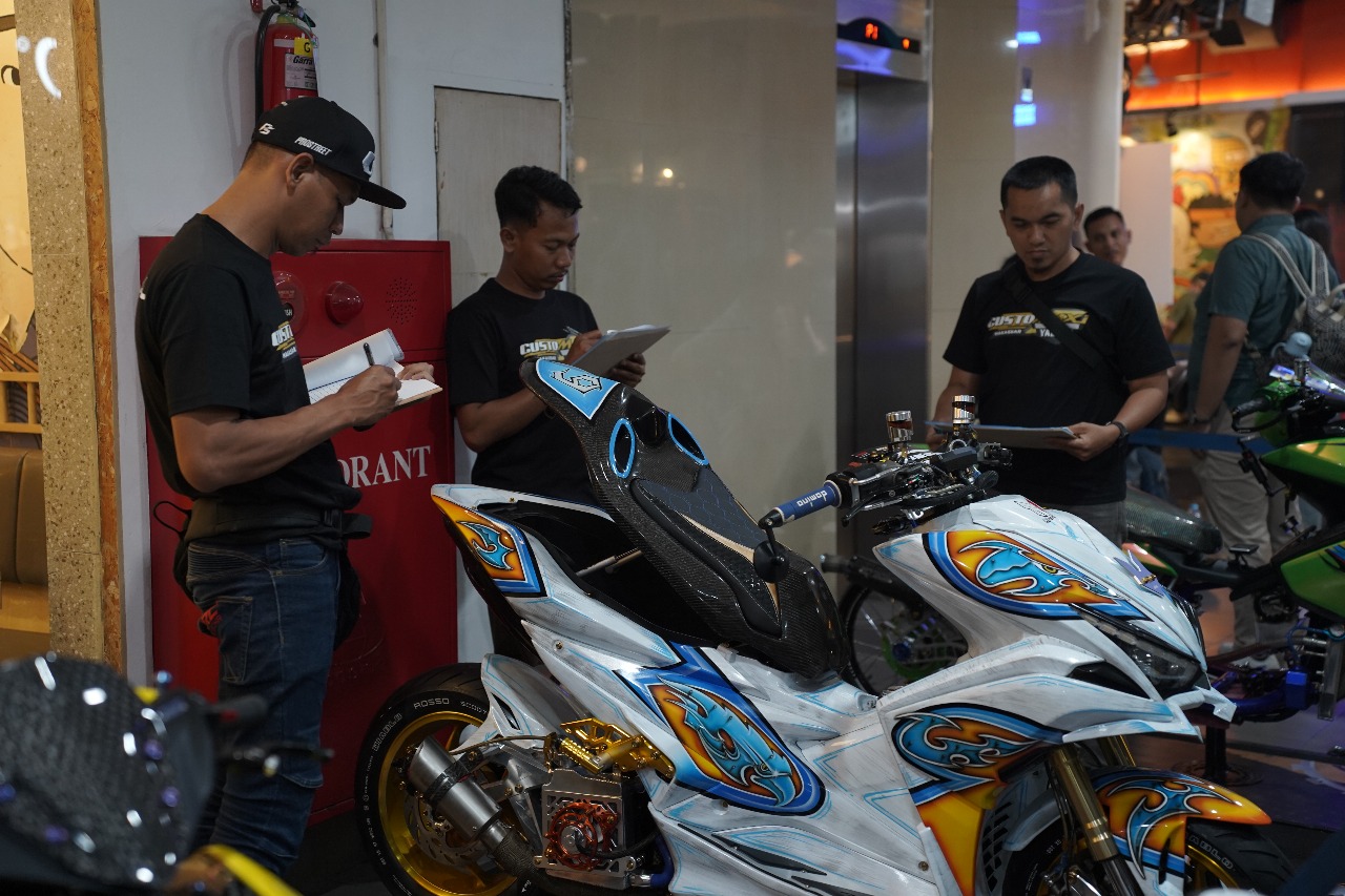 65 Motor Ikuti CostuMAXI 2025 di Makassar, Perebutkan Total Hadiah Rp100 Juta