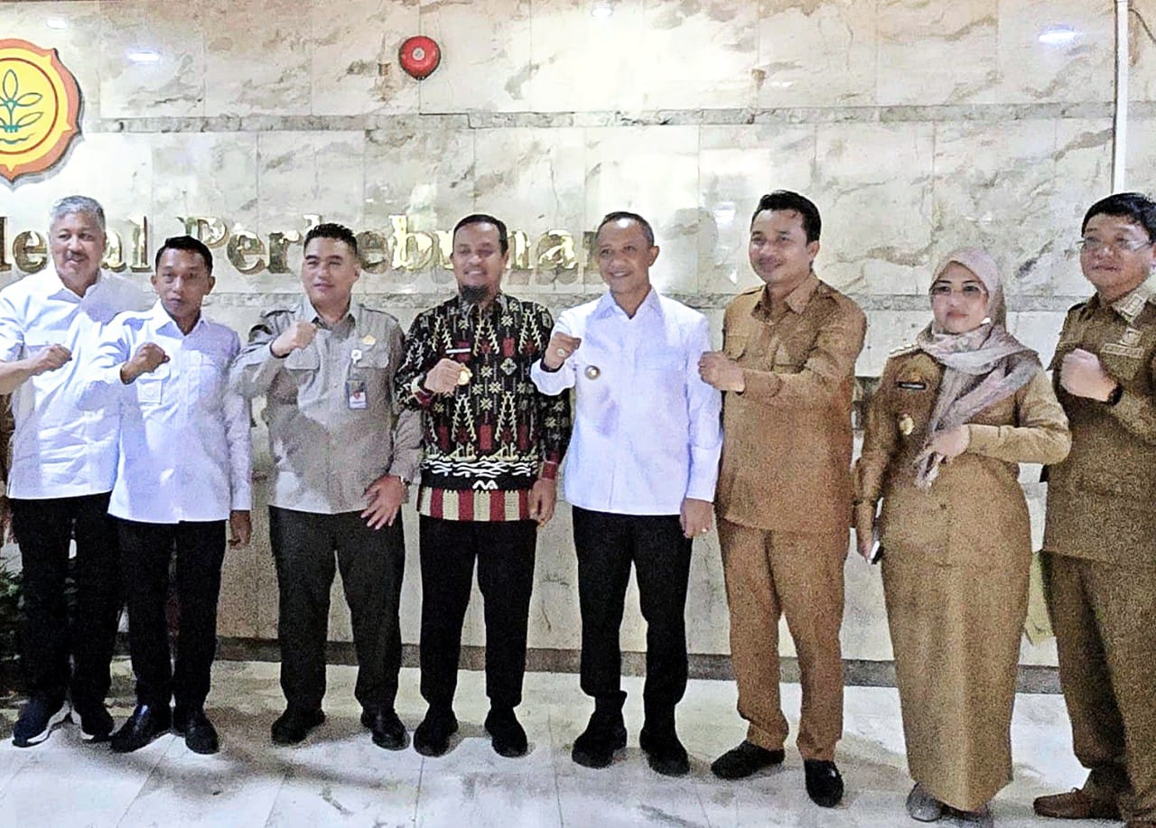 Bupati Natsir Ali Perjuangkan Selayar Jadi Pusat Bibit Kelapa Unggulan Indonesia