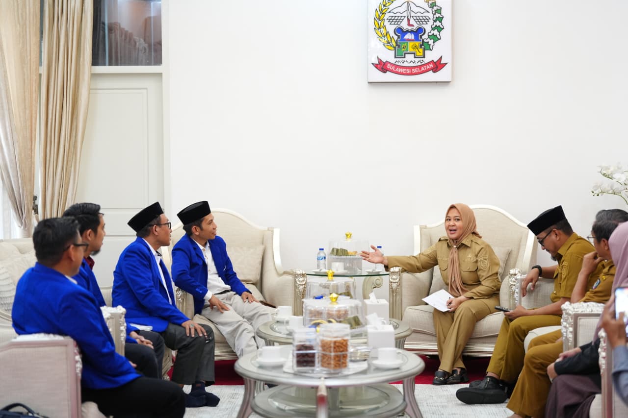 Wakil Gubernur Sulawesi Selatan, Fatmawati Rusdi, menerima kunjungan silaturahmi Majelis Pimpinan Wilayah Ikatan Cendekiawan Muslim Indonesia (ICMI) Muda Sulsel di Rumah Jabatan Wakil Gubernur, Jalan Yusuf Dg Ngawing, Makassar, Senin, (15/9/2025).