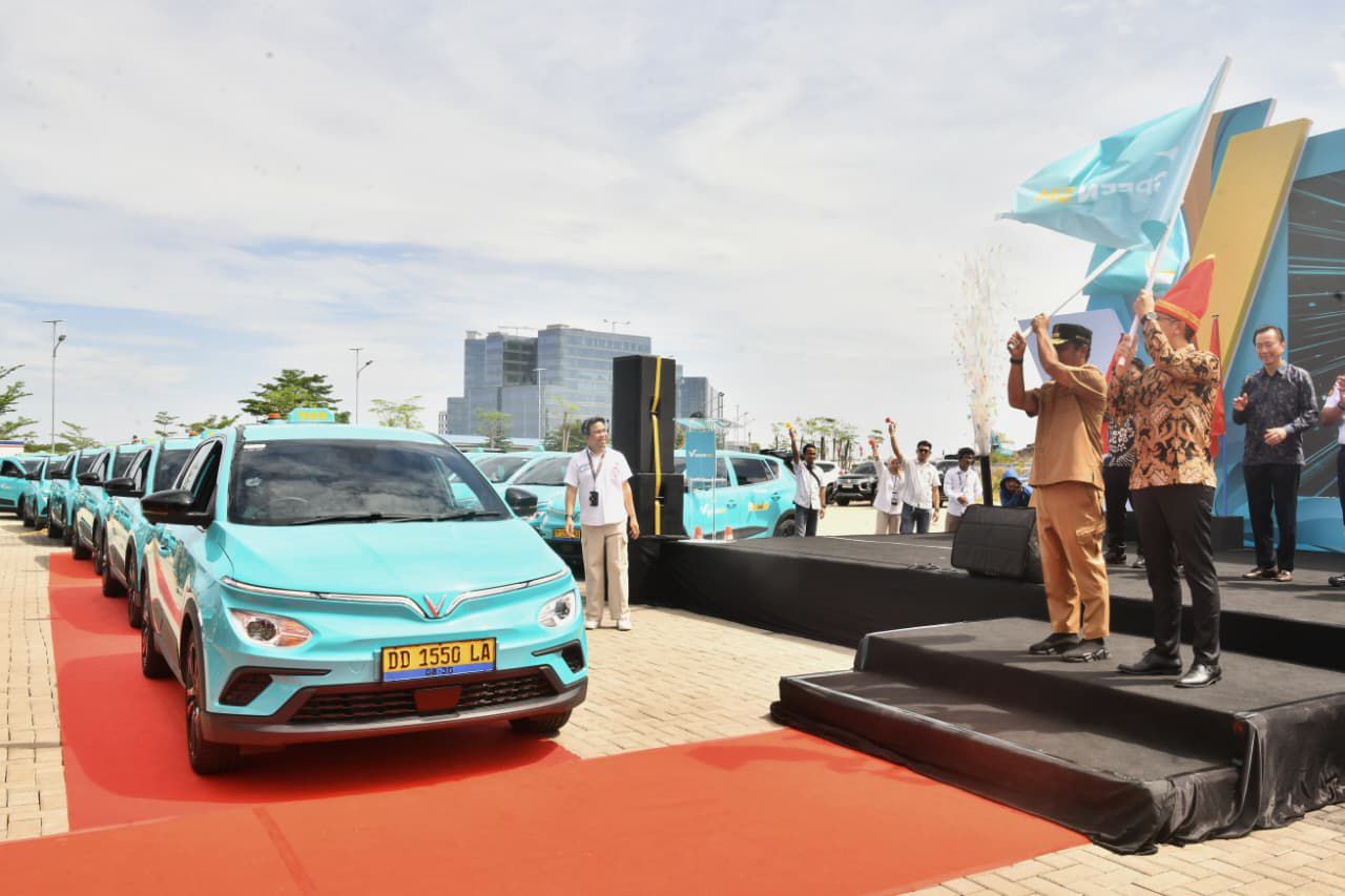 Gubernur Sulsel Resmikan Green SM: Taksi Listrik Modern Pertama di Makassar