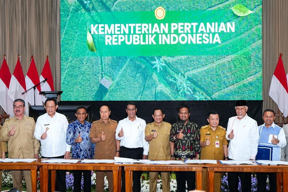 Gubernur Sulsel, Andi Sudirman Sulaiman Saat Menghadiri Rakor Hilirisasi Komoditas Prioritas dan Penandatanganan MoU Komitmen Kesanggupan Pemenuhan Data Calon Petani Calon Lokasi