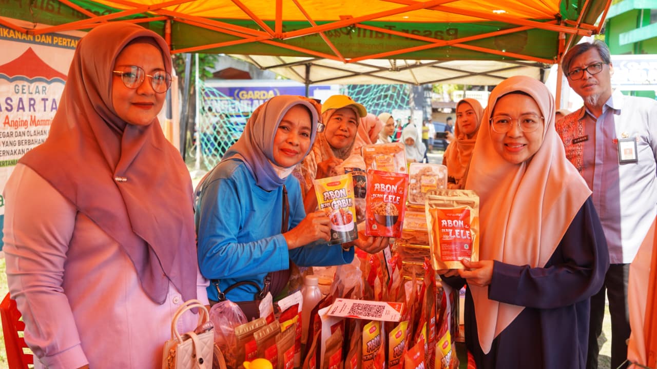 DKP dan TP PKK Makassar Dorong Akses Pangan Lewat Pasar Tani