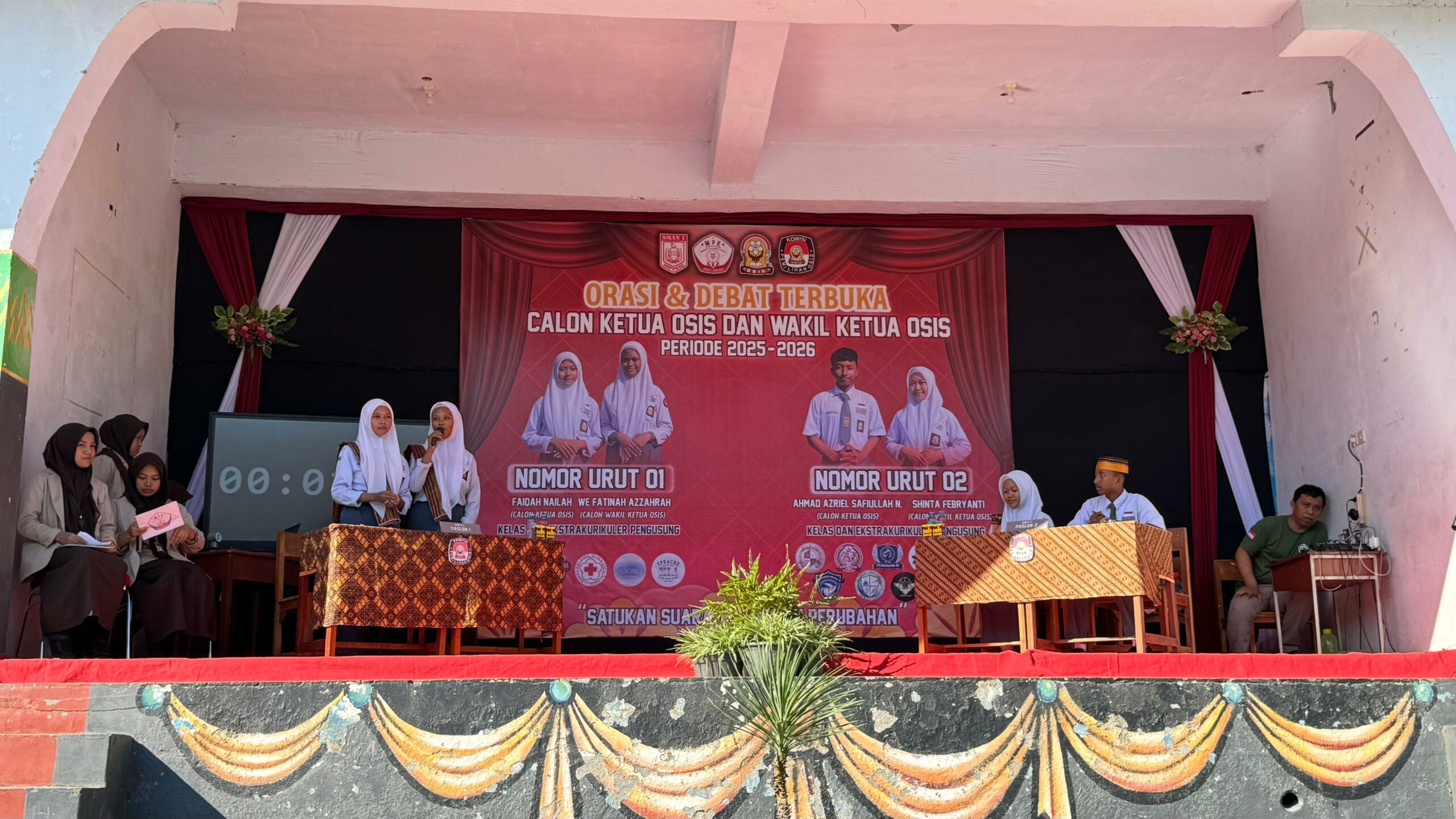 Orasi & Debat Terbuka Calon Ketua Osis dan Wakil Ketua Osis SMAN 1 Soppeng Periode 2025-2026