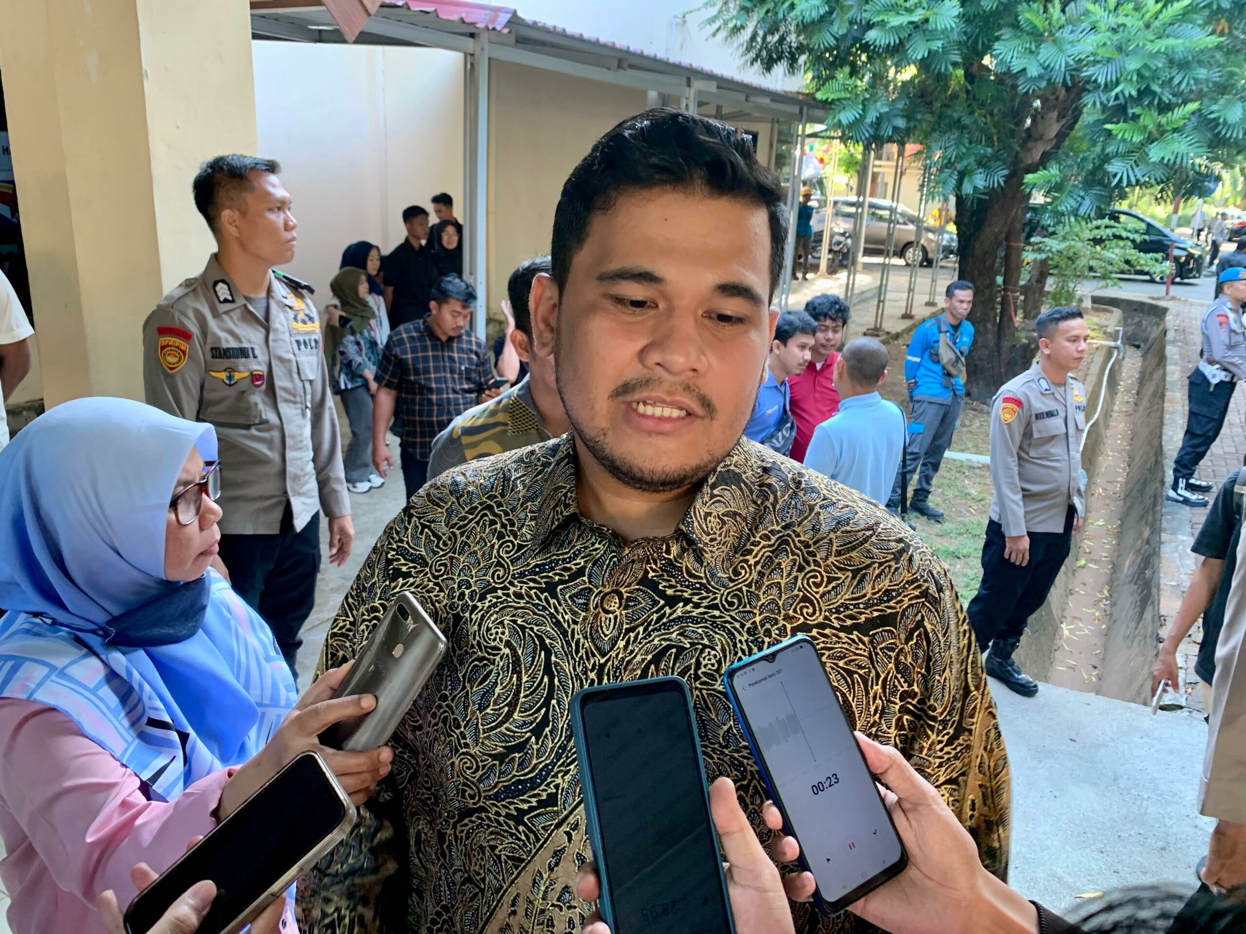 DPR RI Desak RS Bhayangkara dan Polda Sulsel Ungkap Dalang Kebocoran Visum Selebgram NR