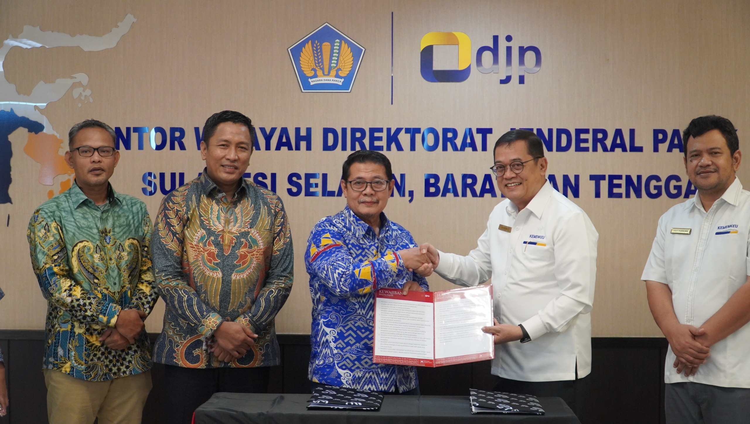 Kanwil DJP Sulselbartra dan Universitas Muhammadiyah Palopo Resmikan Kerja Sama Tax Center
