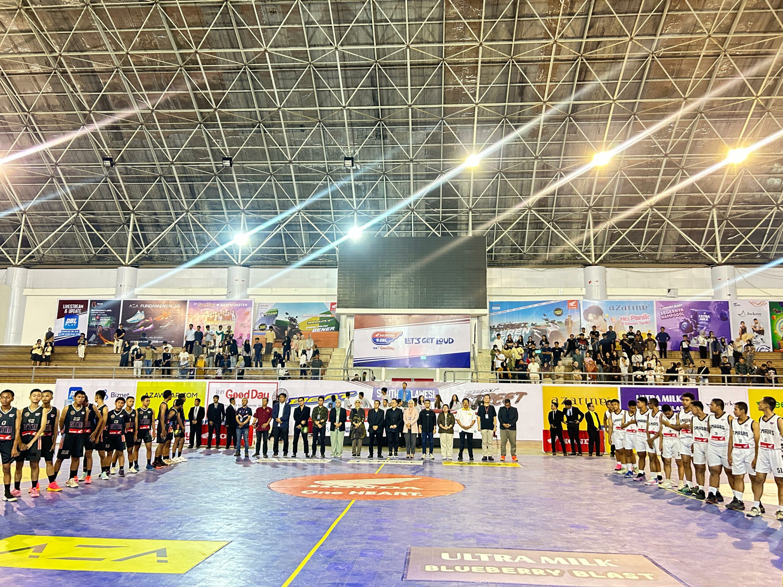 Honda DBL 2025 Sulsel Resmi Bergulir, Ribuan Penonton Padati GOR Unhas