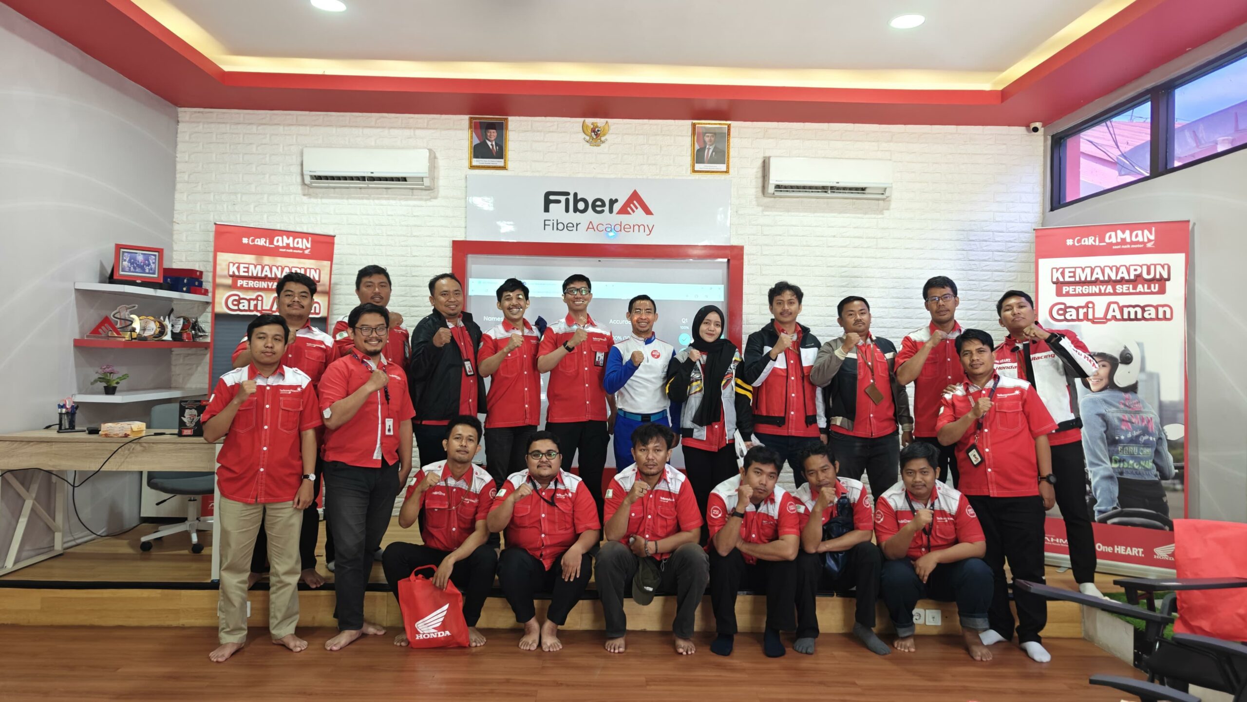 Asmo Sulsel Gandeng Telkom Akses Tingkatkan Kesadaran Safety Riding di Makassar