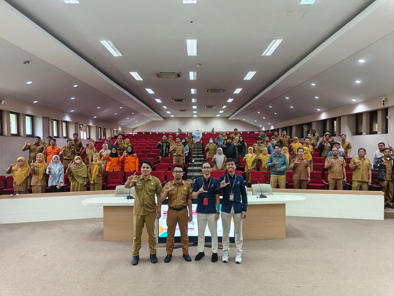 Diskominfo Makassar Gelar Bimbingan Teknis (Bimtek) Penyelenggaraan Statistik Sektoral di Ruang Sipakatau, Balai Kota Makassar, Senin (27/10/2025).
