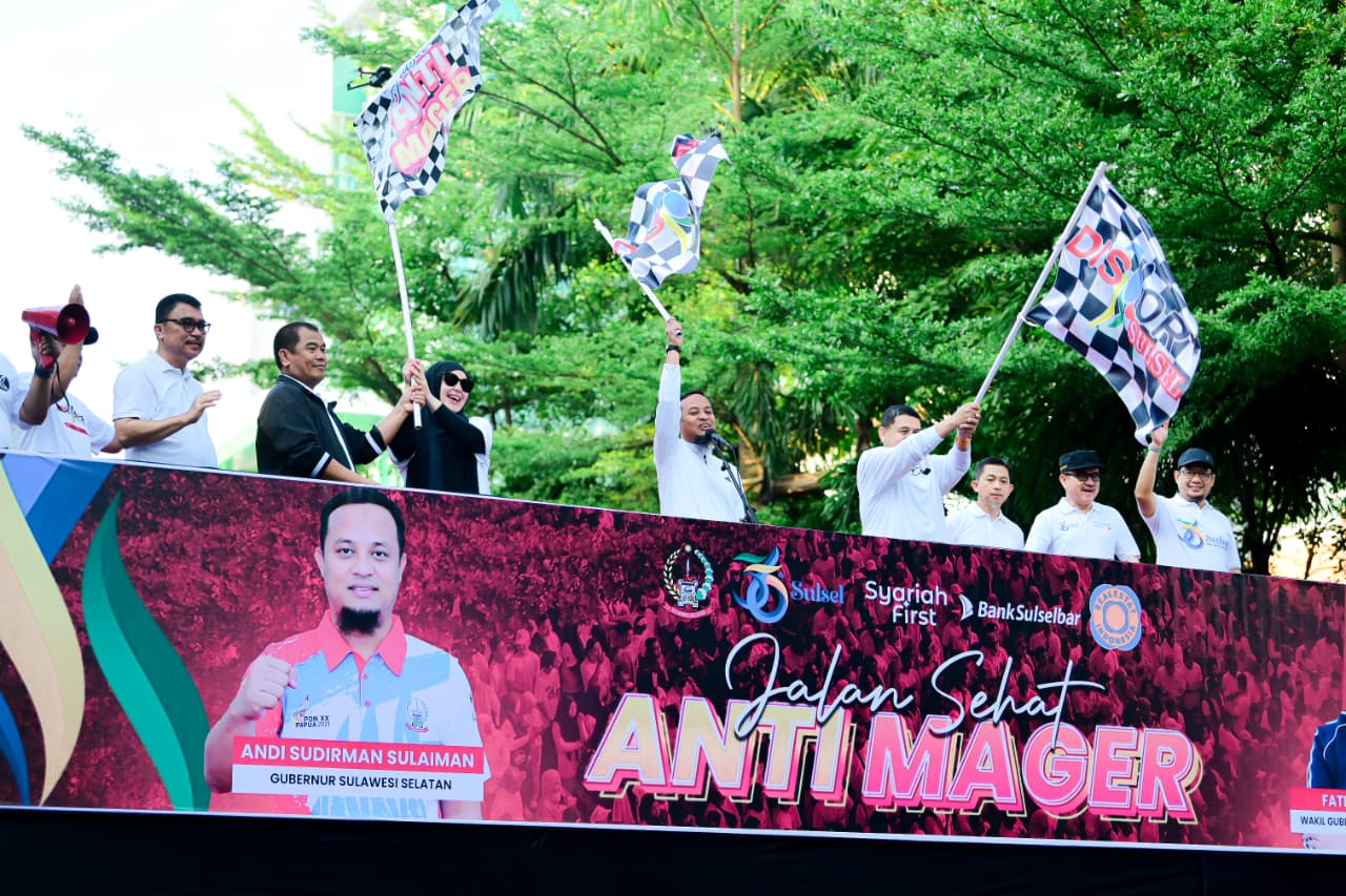 Puluhan Ribu Warga Sulsel Meriahkan Jalan Sehat Anti Mager 2025