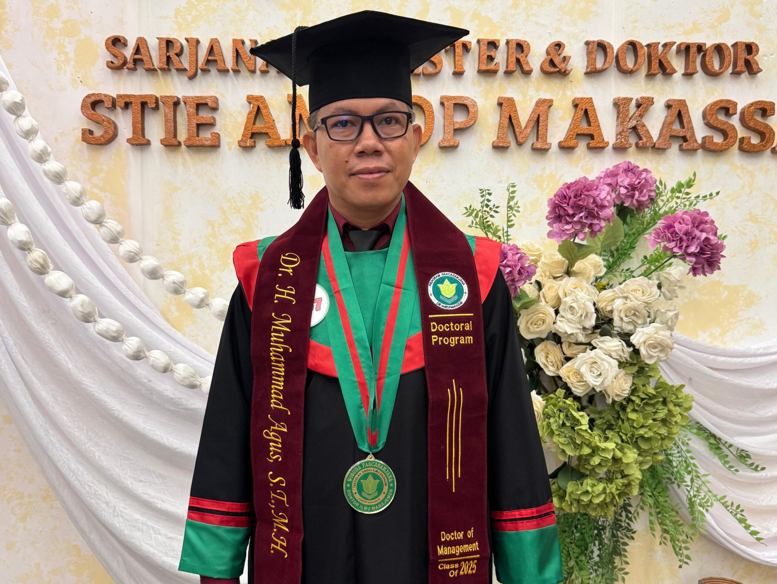 Perwira Polres Luwu Utara Muhammad Agus Raih Gelar Doktor dengan IPK 3,97 di STIE AMKOP Makassar