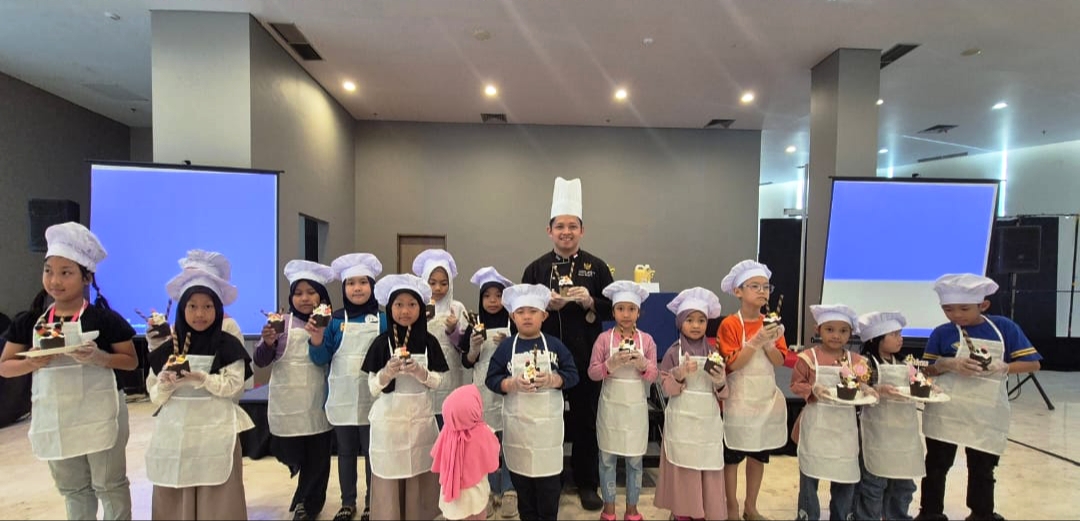 Hotel Gammara Makassar Dorong Kreativitas Anak Lewat Lomba Mewarnai dan Dekorasi Cupcake