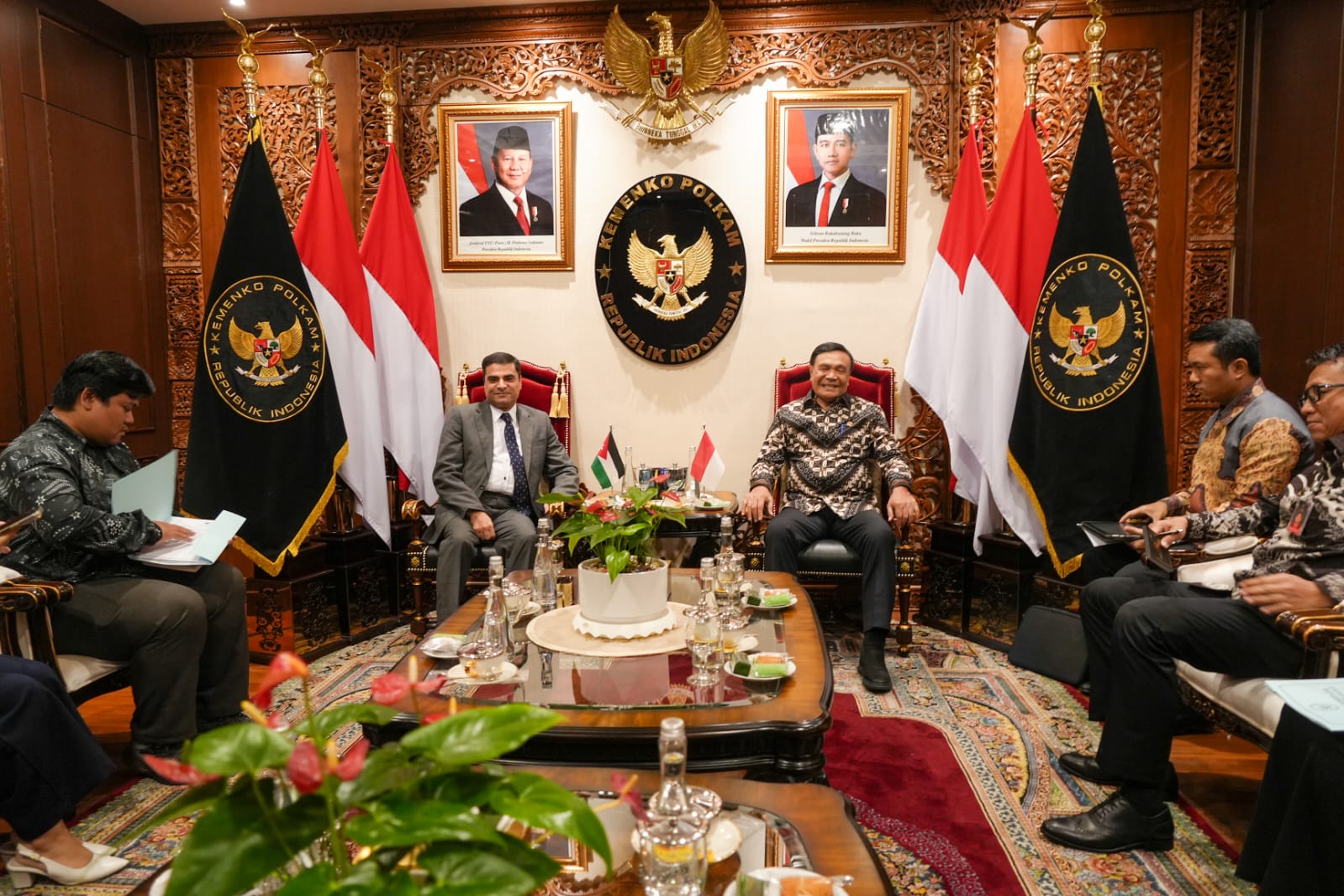 Menko Polkam, Jenderal TNI (Purn.) Djamari Chaniago, Saat Menerima Kunjungan Duta Besar Yordania untuk Indonesia, H.E. Sudqi Al Omoush