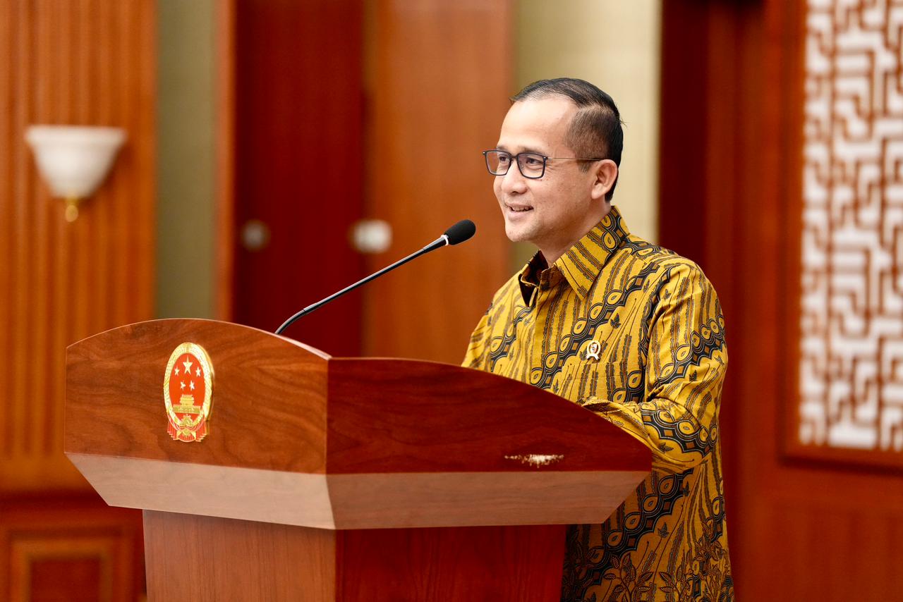Menteri Transmigrasi, M. Iftitah Sulaiman Suryanagara
