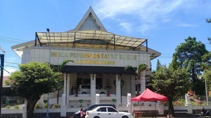 Kantor DPRD Maros di Jalan Lanto Daeng