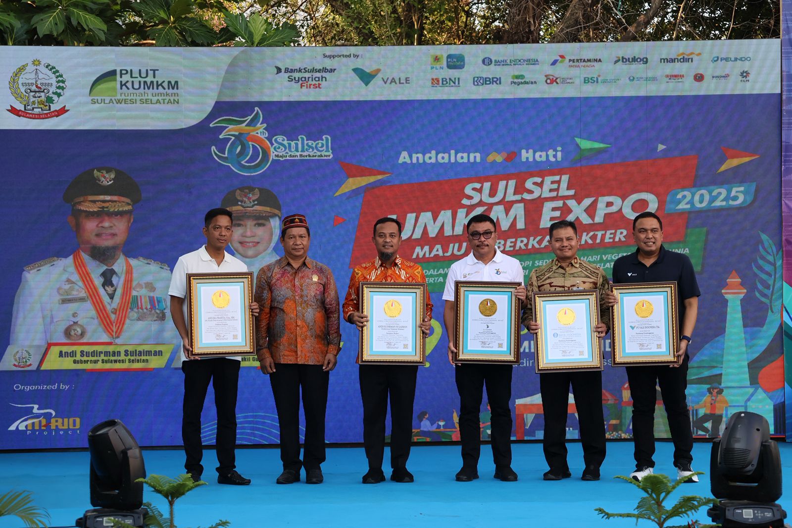 Pemprov Sulsel Raih Penghargaan LEPRID di UMKM Expo 2025