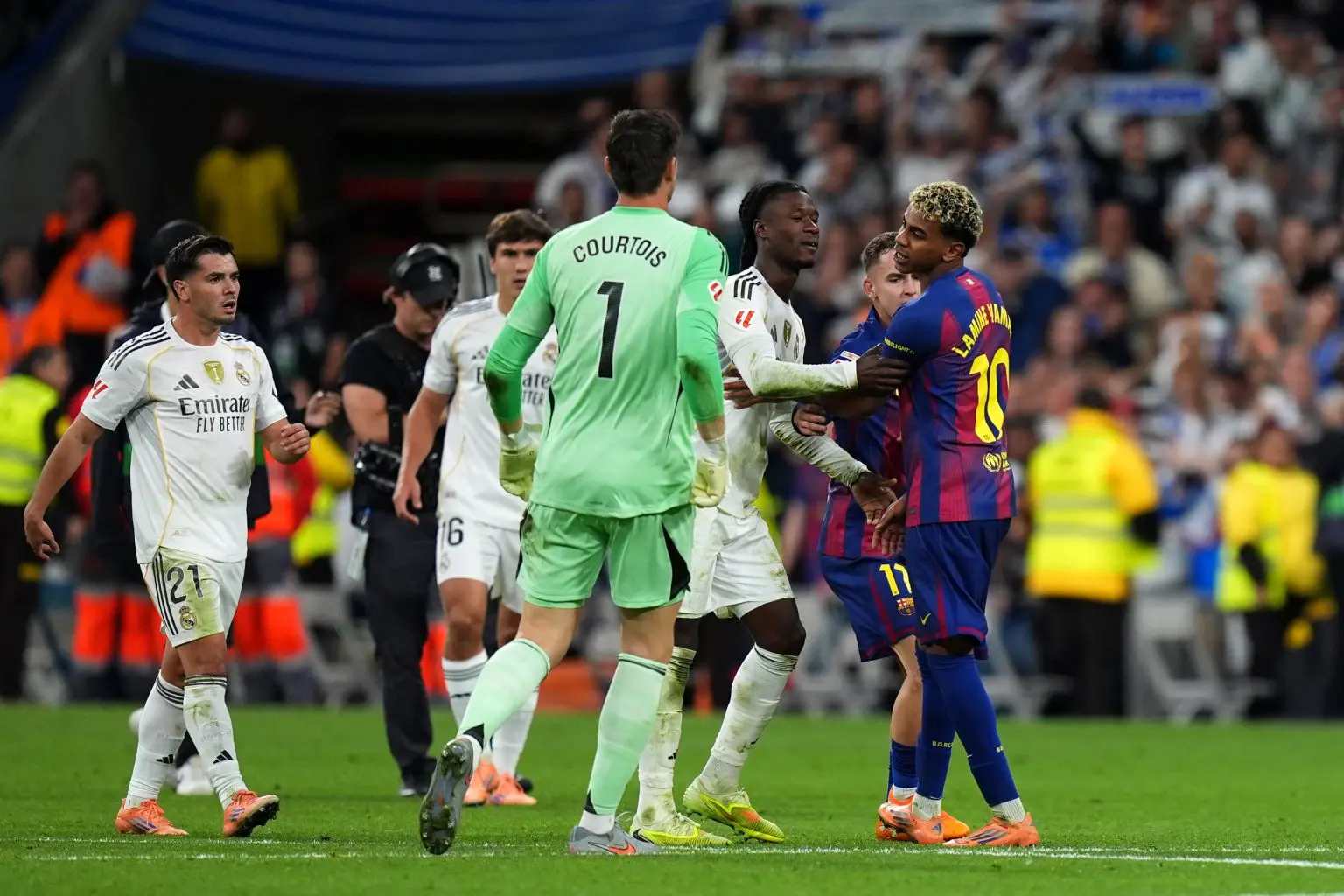 Real Madrid Taklukkan Barcelona 2-1, Kokoh di Puncak Klasemen LaLiga