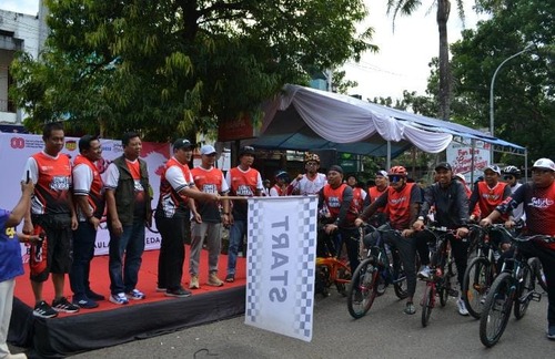 Semarak HUT ke-80 RI, Wabup Andi Muetazim Lepas Fun Bike Gowes Kemerdekaan di Maros