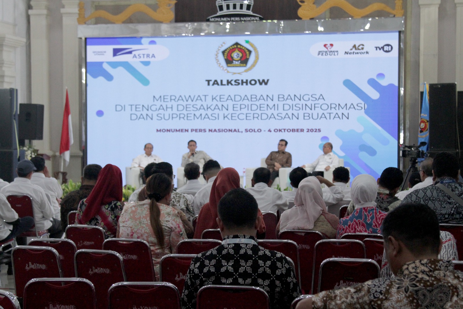 Dukung Pengurus Baru, PWI Bekasi Raya Hadiri Pengukuhan PWI Pusat di Surakarta