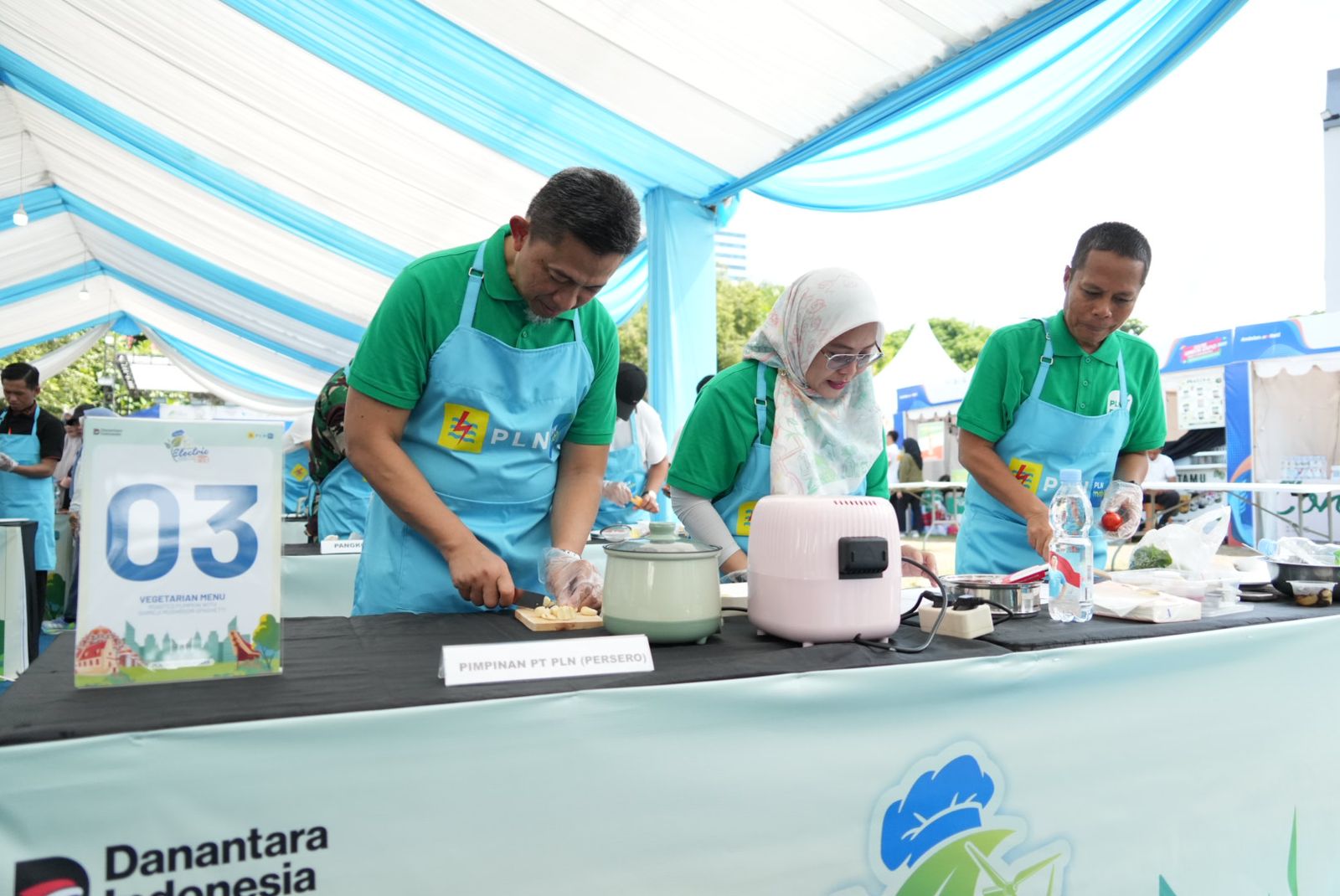 Ajak Gaya Hidup Ramah Lingkungan, Pemprov Sulsel bersama PLN Gelar Lomba Memasak dengan Alat Listrik