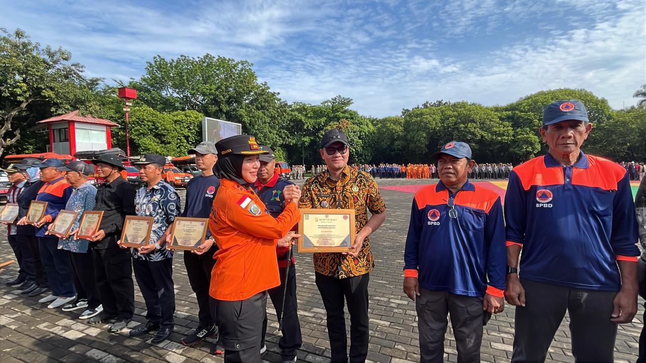 Tingkatkan Kesiapsiagaan Bencana, Pemkot Bekasi dan BASARNAS Gelar Latihan SAR Gabungan