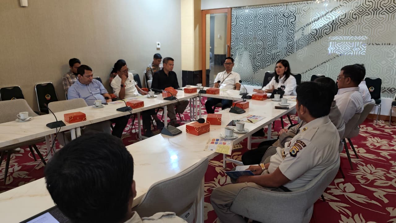 Badan Nasional Penanggulangan Terorisme (BNPT) Melaksanakan Sosialisasi Terkait Tindak Lanjut Putusan Mahkamah Konstitusi (MK) Nomor 103/PUU-XXI/2023, di Toraja Room, Kantor Gubernur Sulsel, Rabu, (5/11/2025).