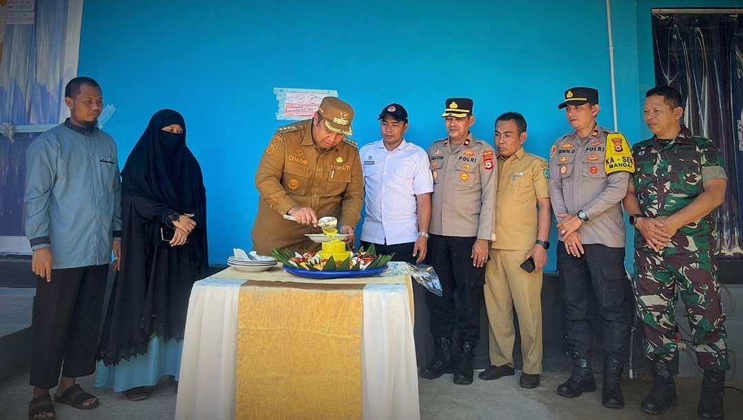 Bupati Maros Resmikan Satu Pelayanan Pemenuhan Gizi (SPPG) Kecamatan Mandai