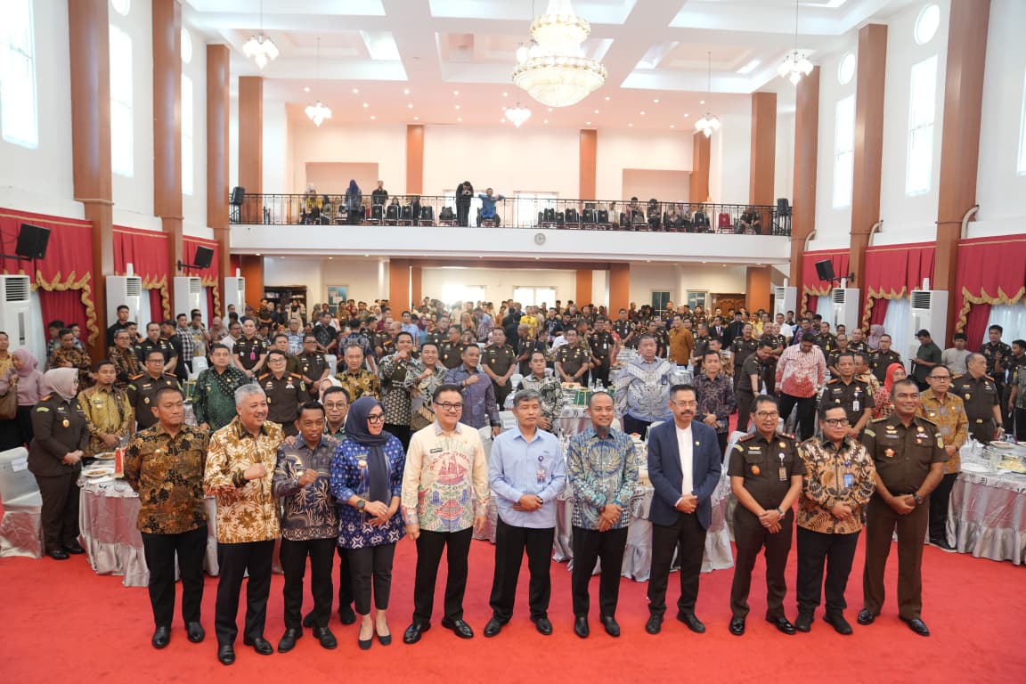 Gubernur Sulsel Teken MoU Bersama Kejati, Terapkan Pidana Kerja Sosial