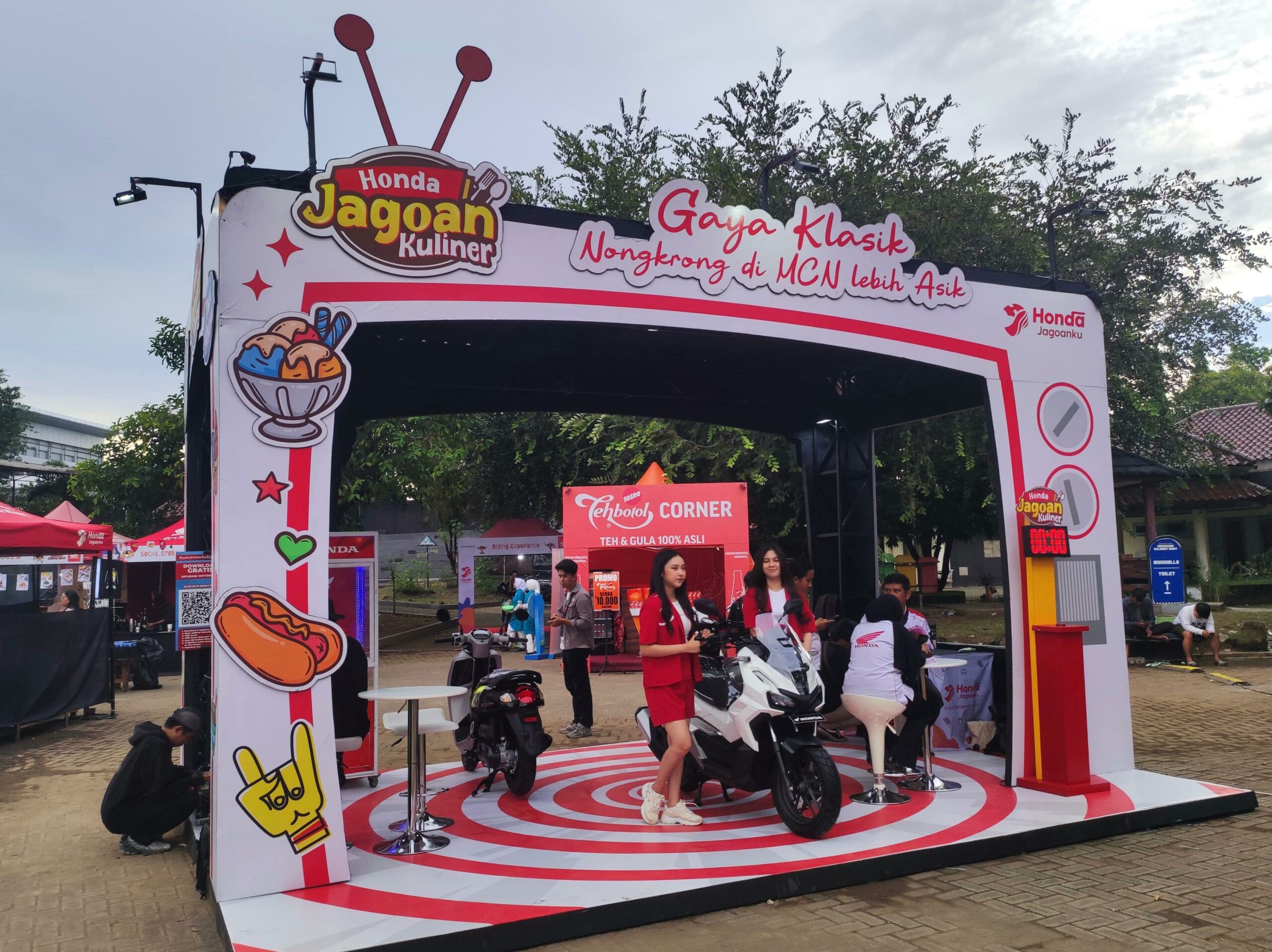Honda Scoopy dan Genio Jadi Ikon Lifestyle Anak Muda di MCN 2025