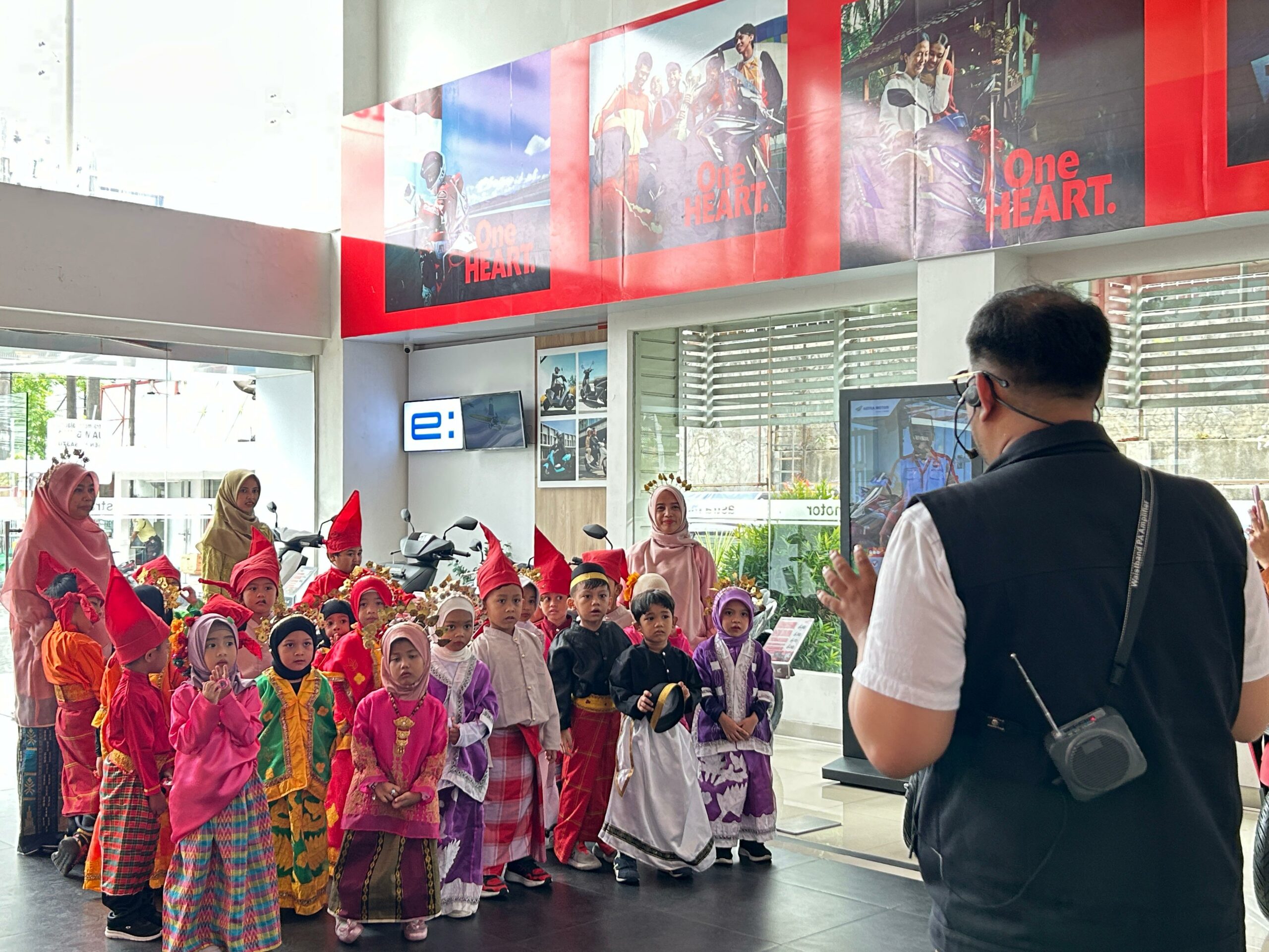 Asmo Sulsel Dukung Pendidikan Anak Usia Dini Lewat Kunjungan TK Al-Azhar 34 Makassar