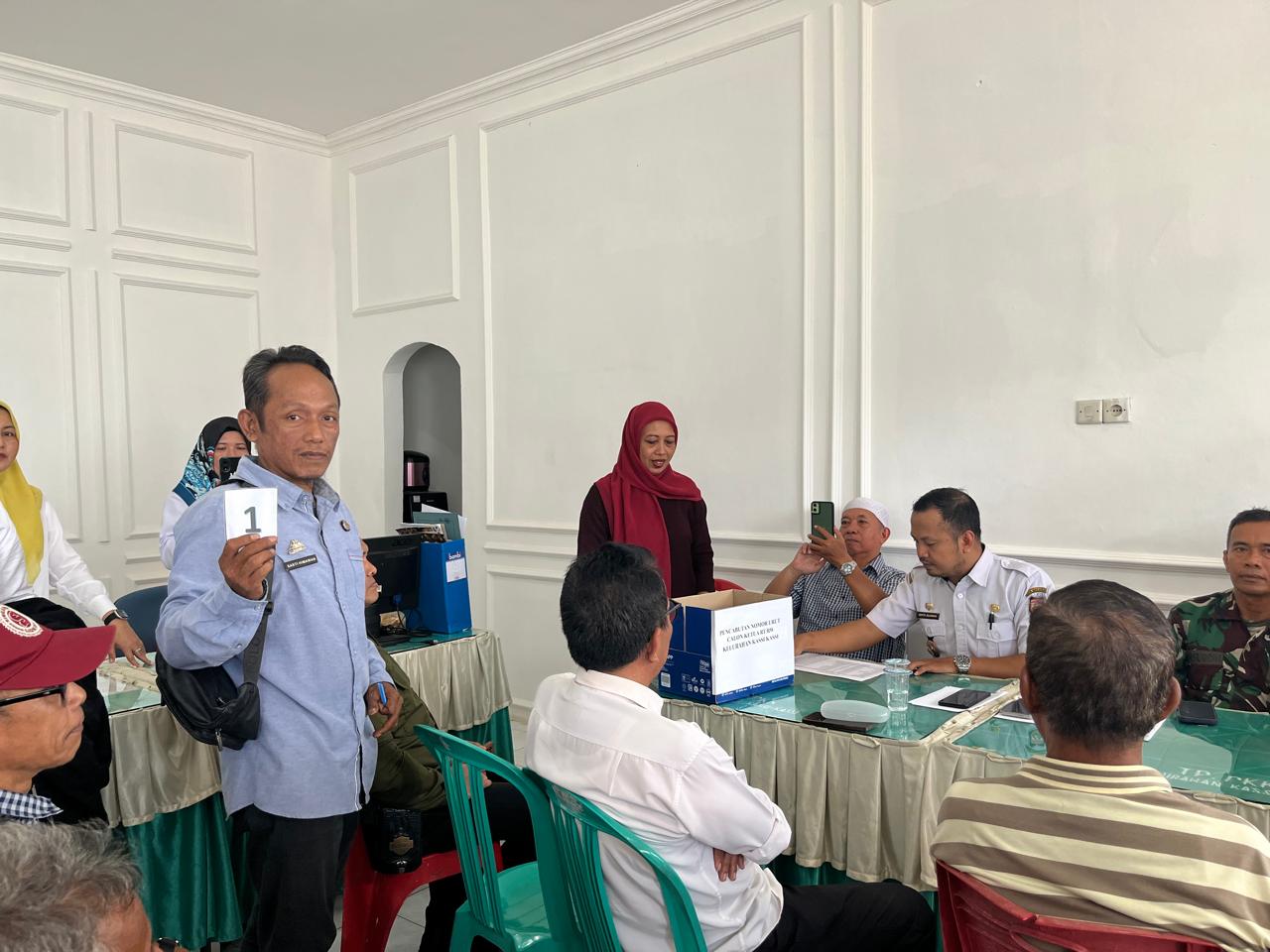Pencabutan Nomor Urut Calon RT/RW Kecamatan Rappocini Resmi Dimulai